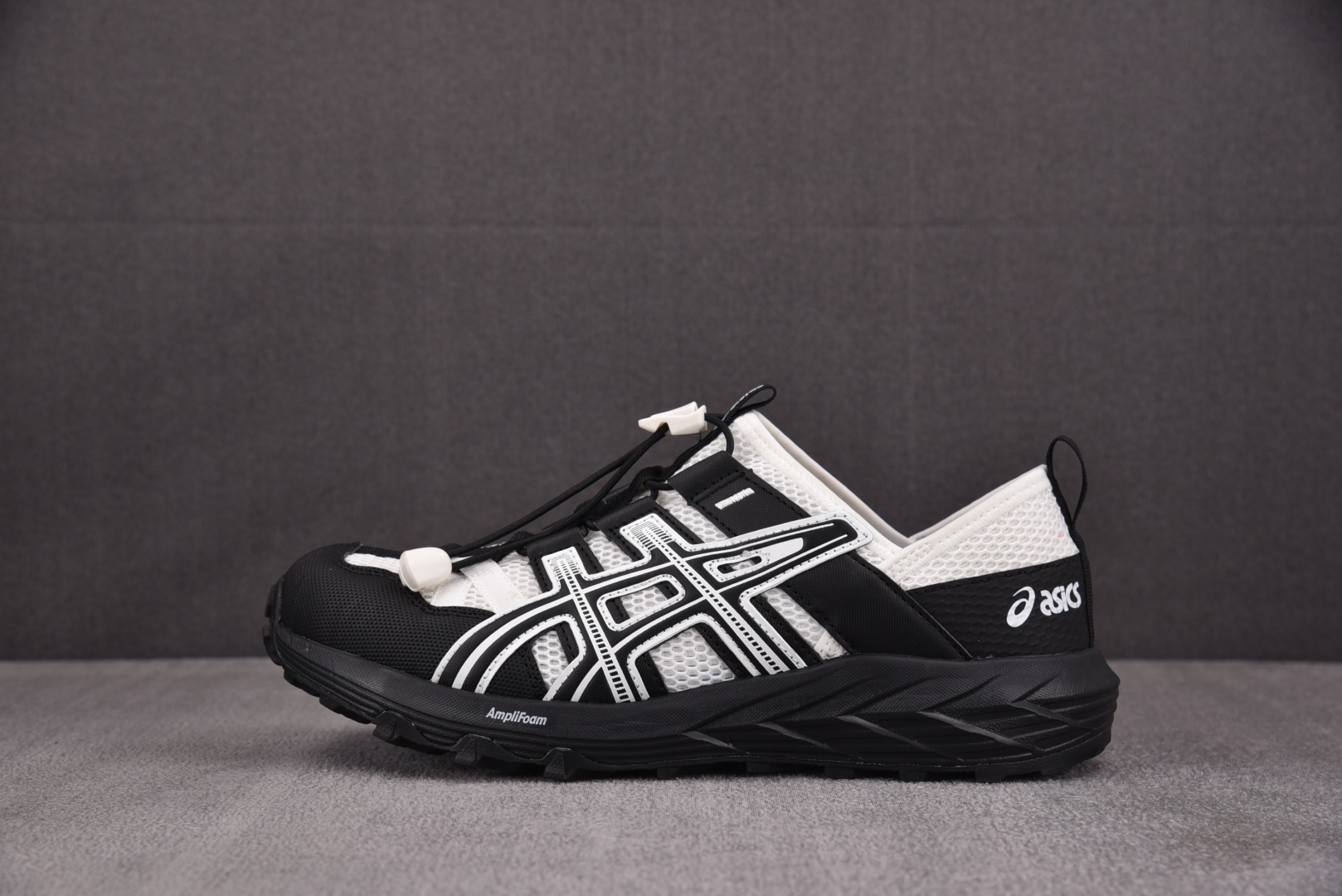 Asics 尺码35-45

纯原出品-Asics Gel-Sonoma TR 黑白 1203A719-