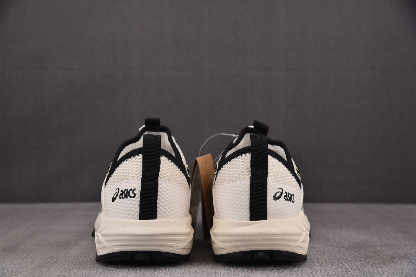 Asics 尺码35-45

纯原出品-Asics Gel-Sonoma TR 米白 1203A719-