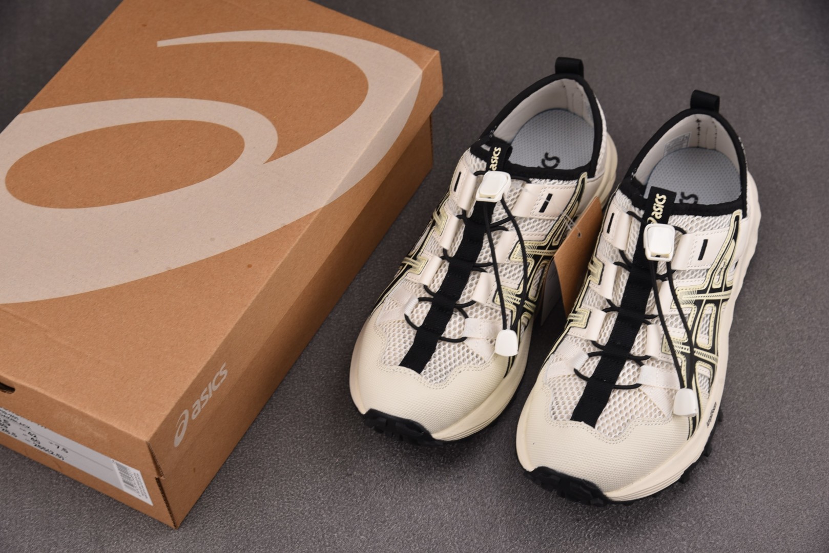 Asics 尺码35-45

纯原出品-Asics Gel-Sonoma TR 米白 1203A719-
