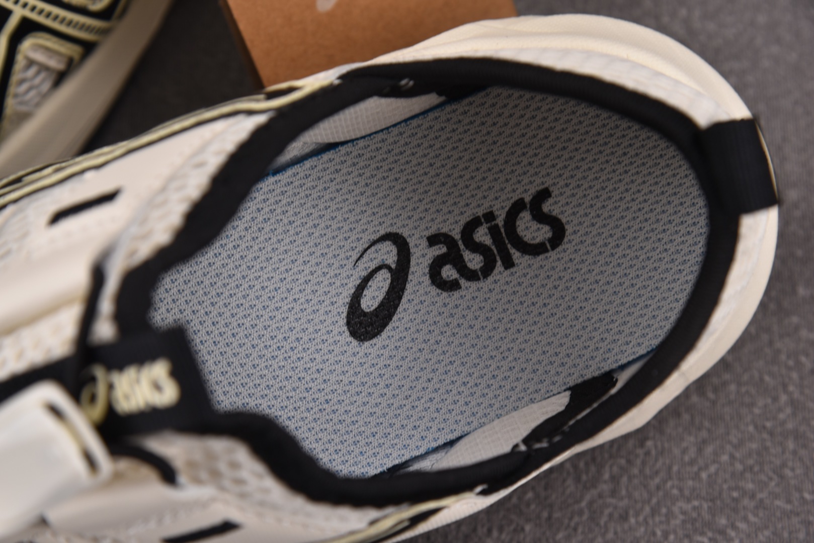Asics 尺码35-45

纯原出品-Asics Gel-Sonoma TR 米白 1203A719-