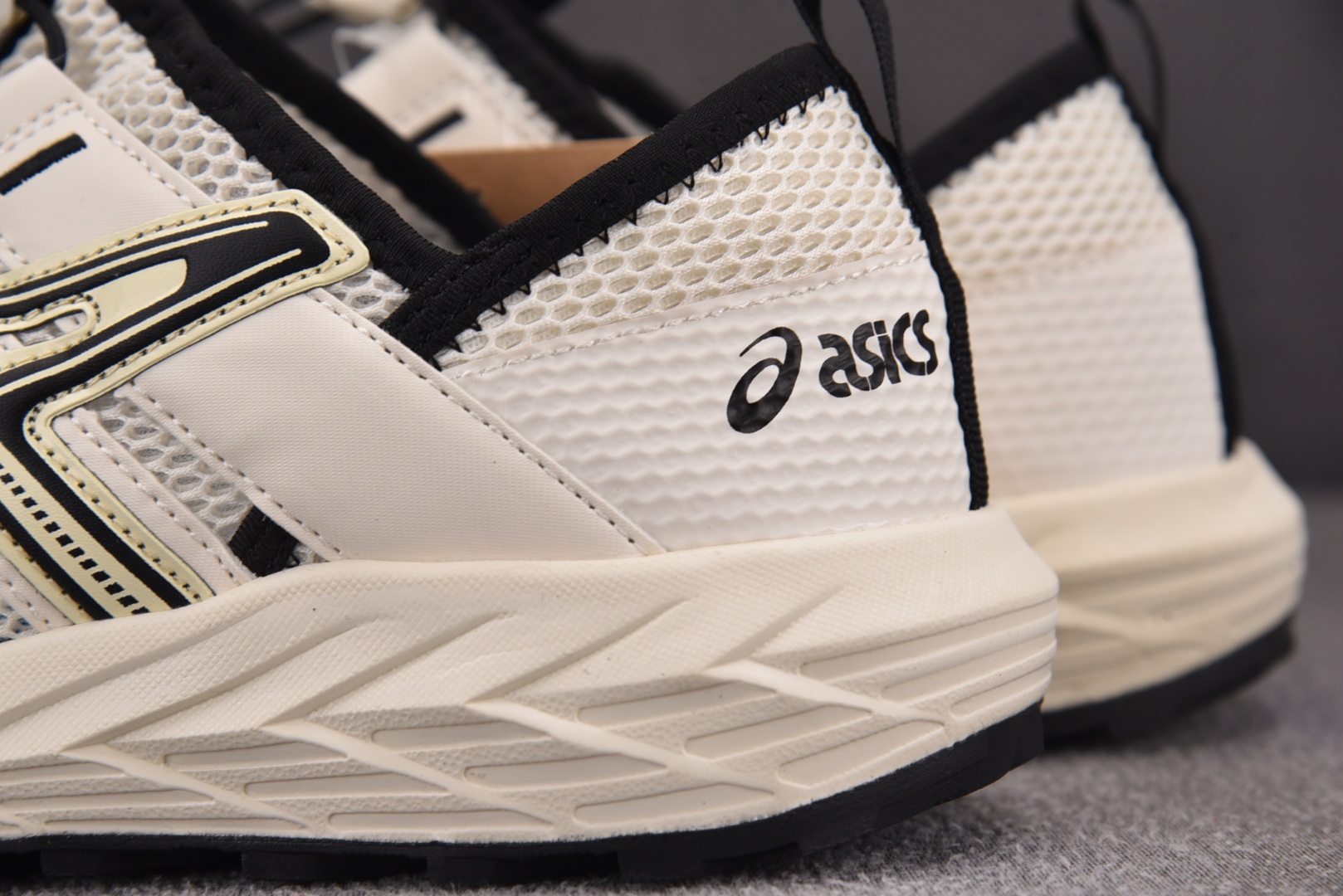 Asics 尺码35-45

纯原出品-Asics Gel-Sonoma TR 米白 1203A719-