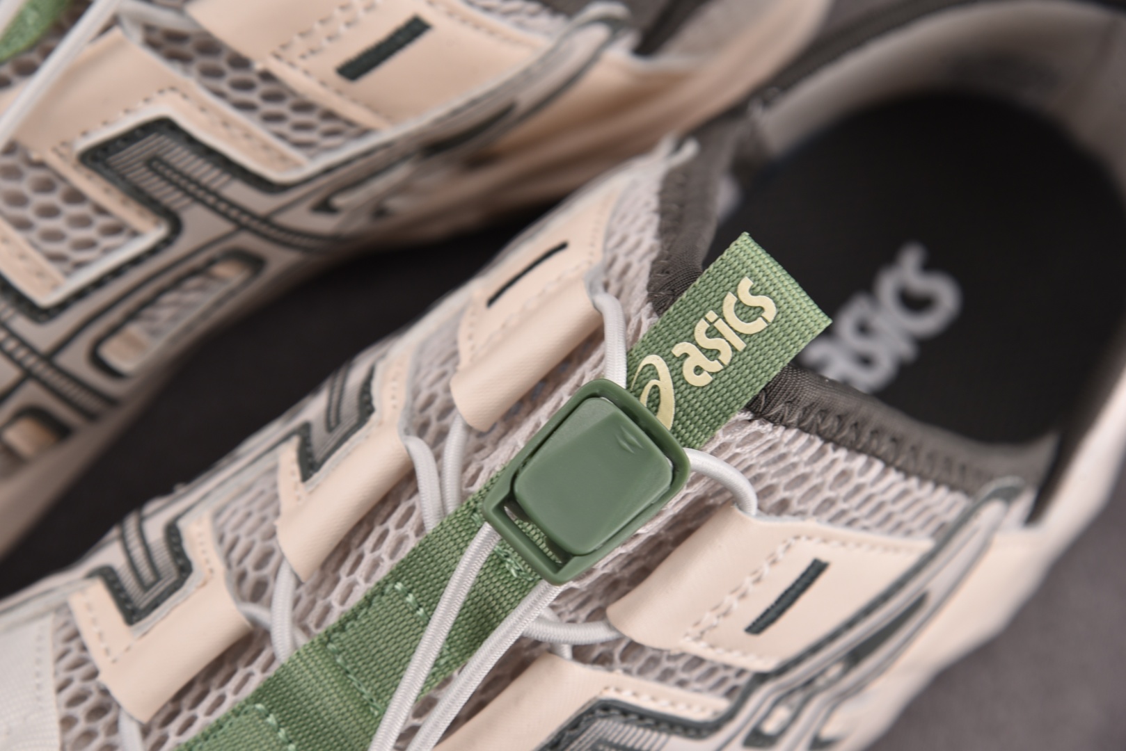 Asics 尺码35-45

纯原出品-Asics Gel-Sonoma TR 米灰绿 1203A719