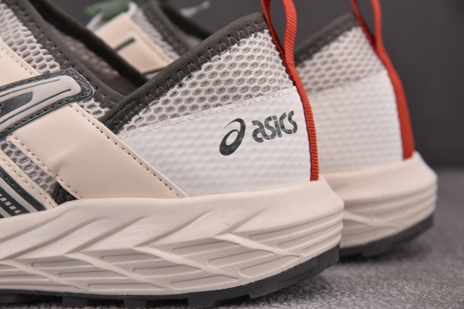 Asics 尺码35-45

纯原出品-Asics Gel-Sonoma TR 米灰绿 1203A719
