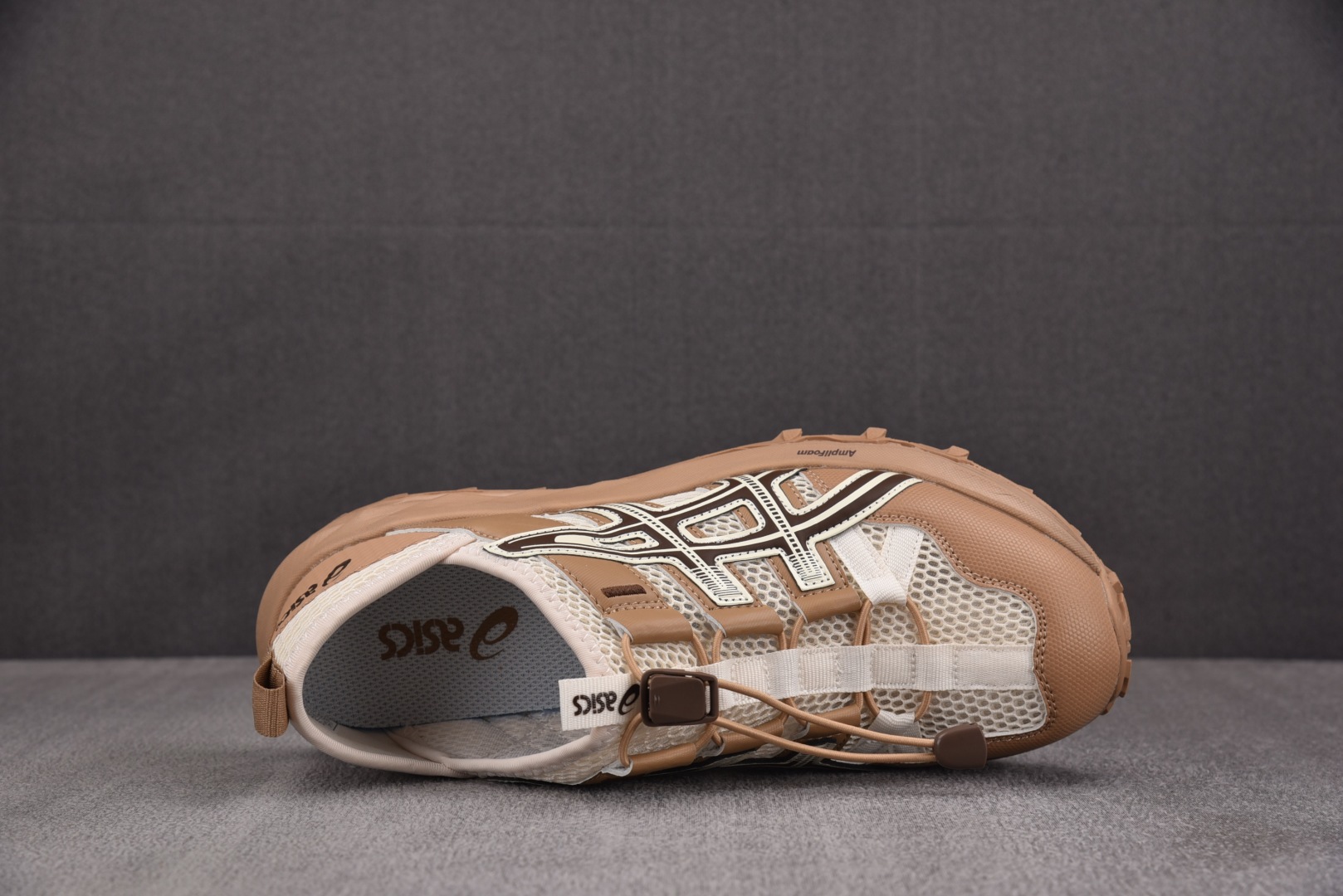 Asics 尺码35-45

纯原出品-Asics Gel-Sonoma TR 米棕 1203A719-