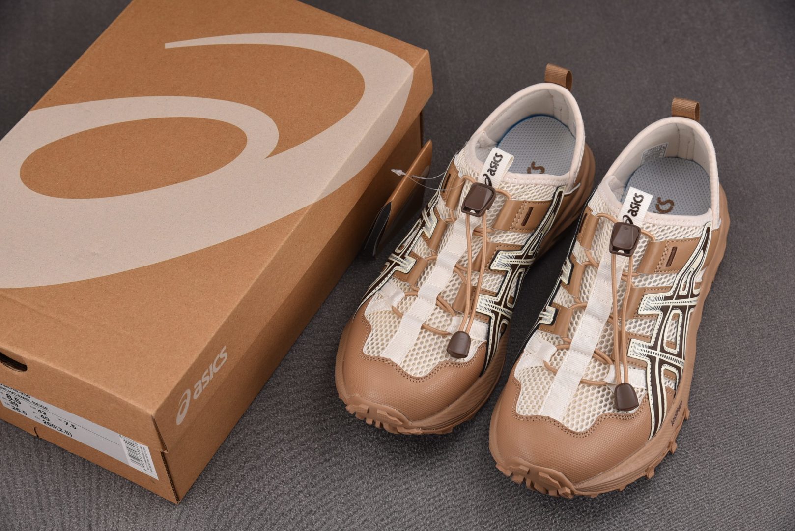 Asics 尺码35-45

纯原出品-Asics Gel-Sonoma TR 米棕 1203A719-