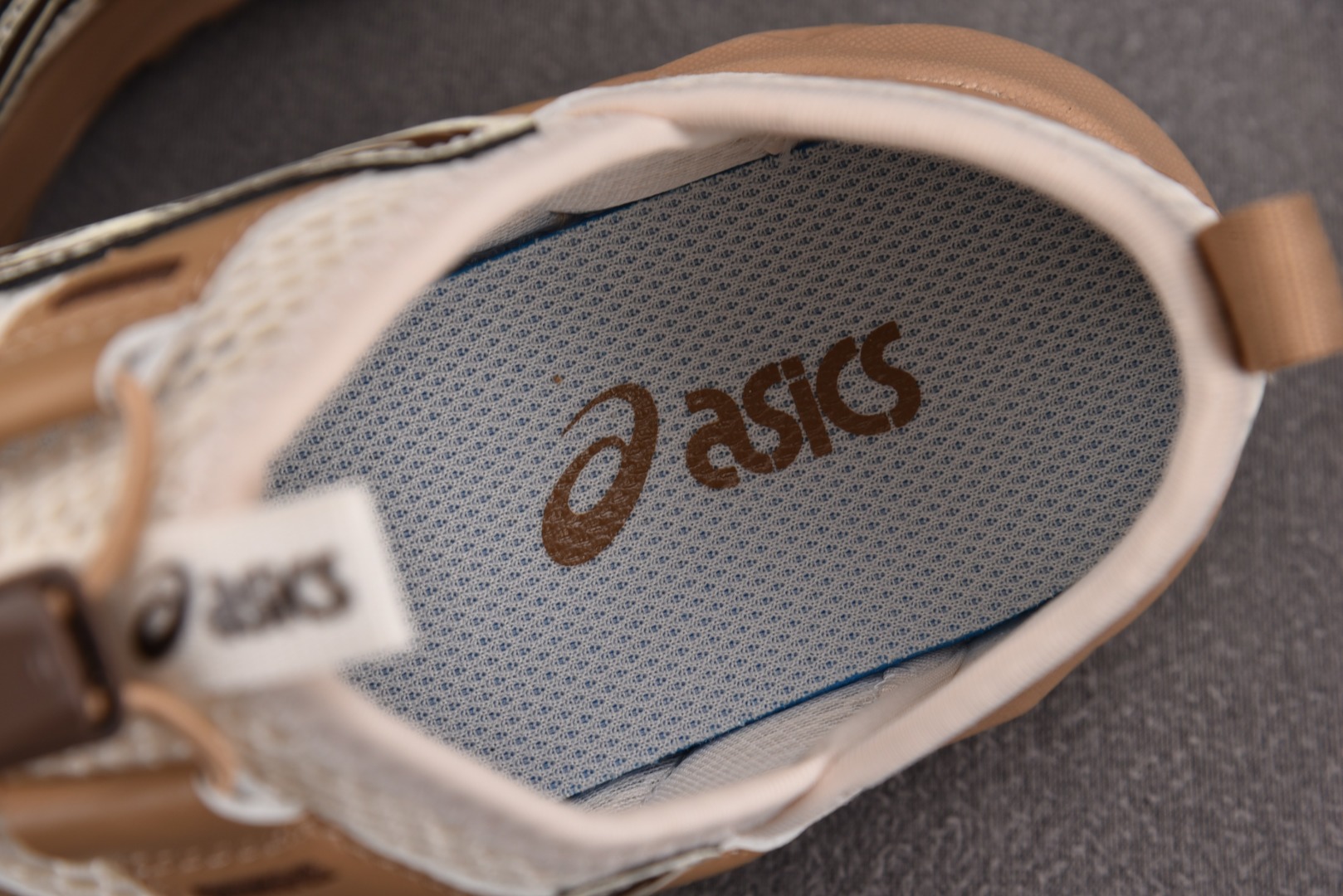 Asics 尺码35-45

纯原出品-Asics Gel-Sonoma TR 米棕 1203A719-