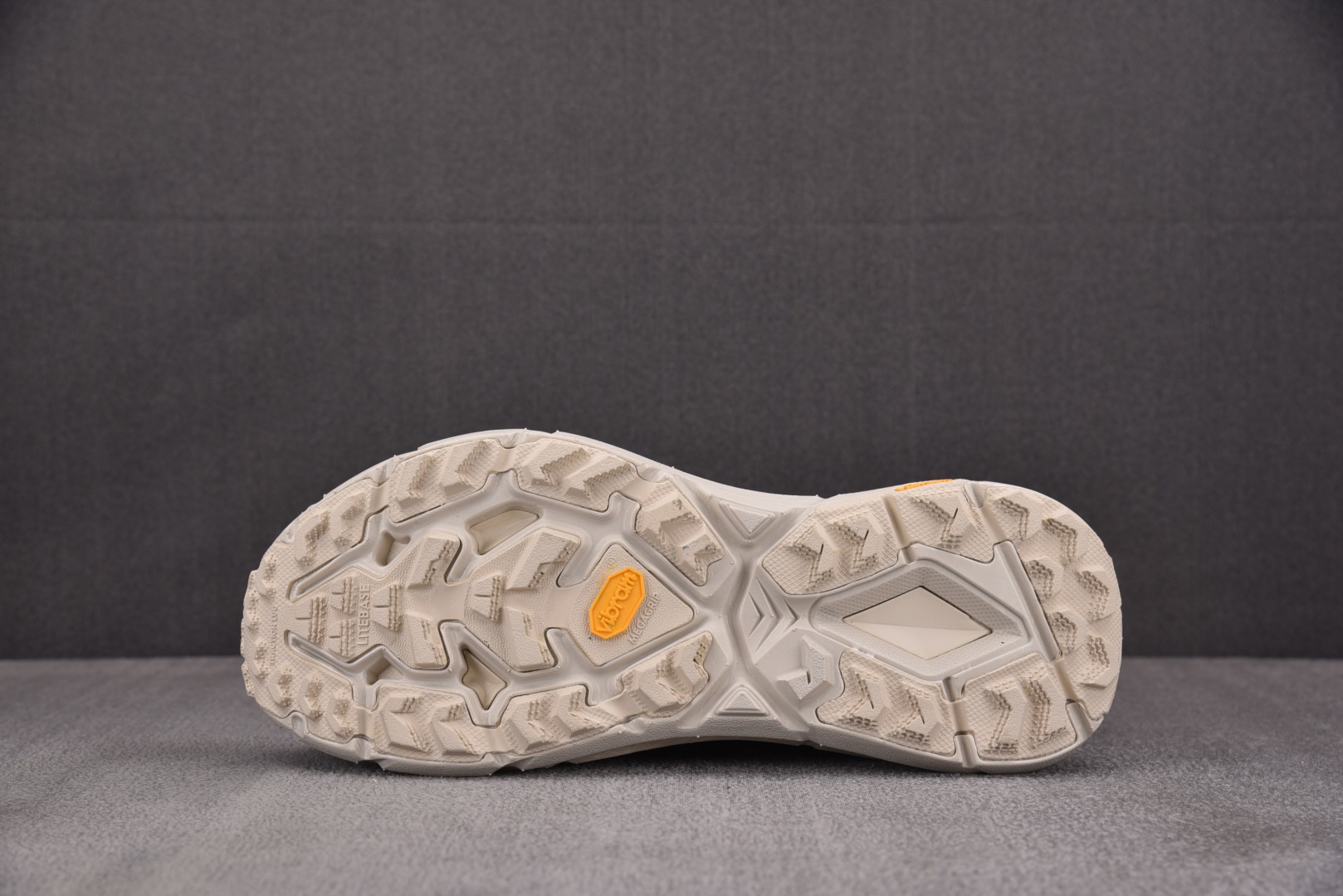 HOKA轻跑 尺码36-45

纯原版出品-Hoka One One Mafate SPeed 4 Li