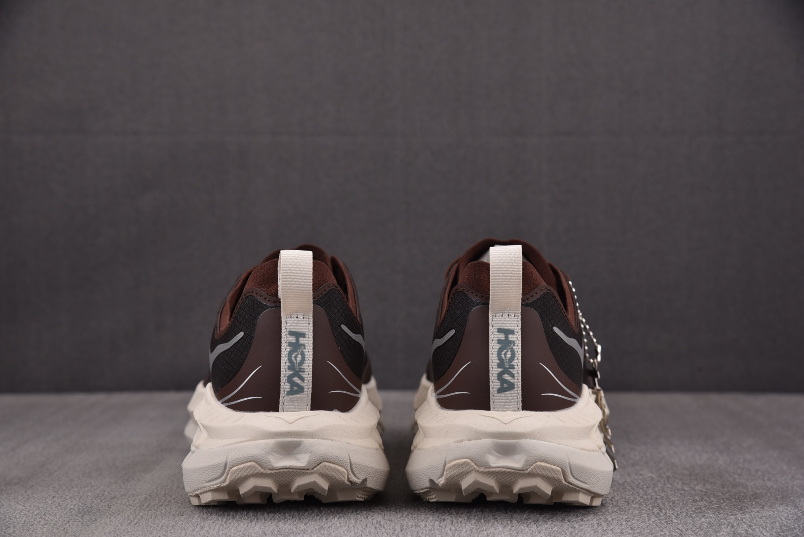 HOKA轻跑 尺码36-45

纯原版出品-Hoka One One Mafate SPeed 4 Li