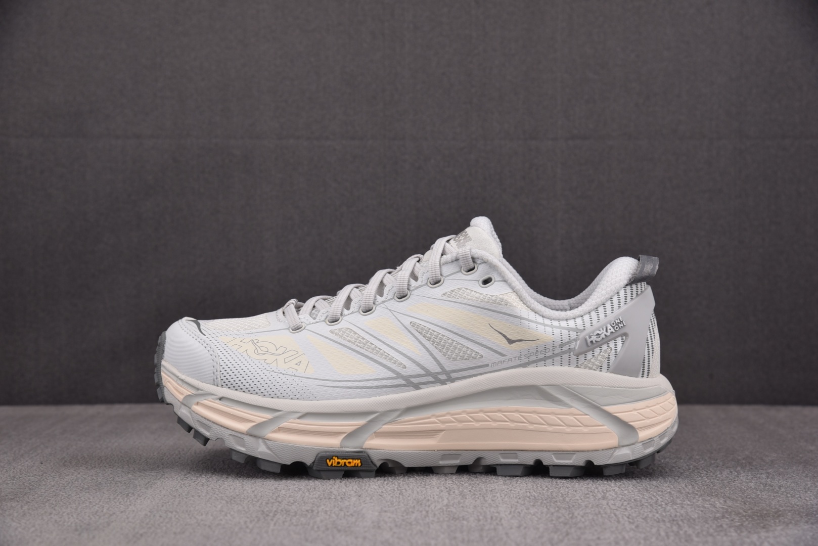 HOKA轻跑 尺码36-45

纯原版出品-Hoka One One U Mafate SPeed 2 