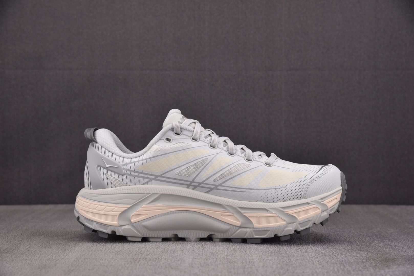 HOKA轻跑 尺码36-45

纯原版出品-Hoka One One U Mafate SPeed 2 