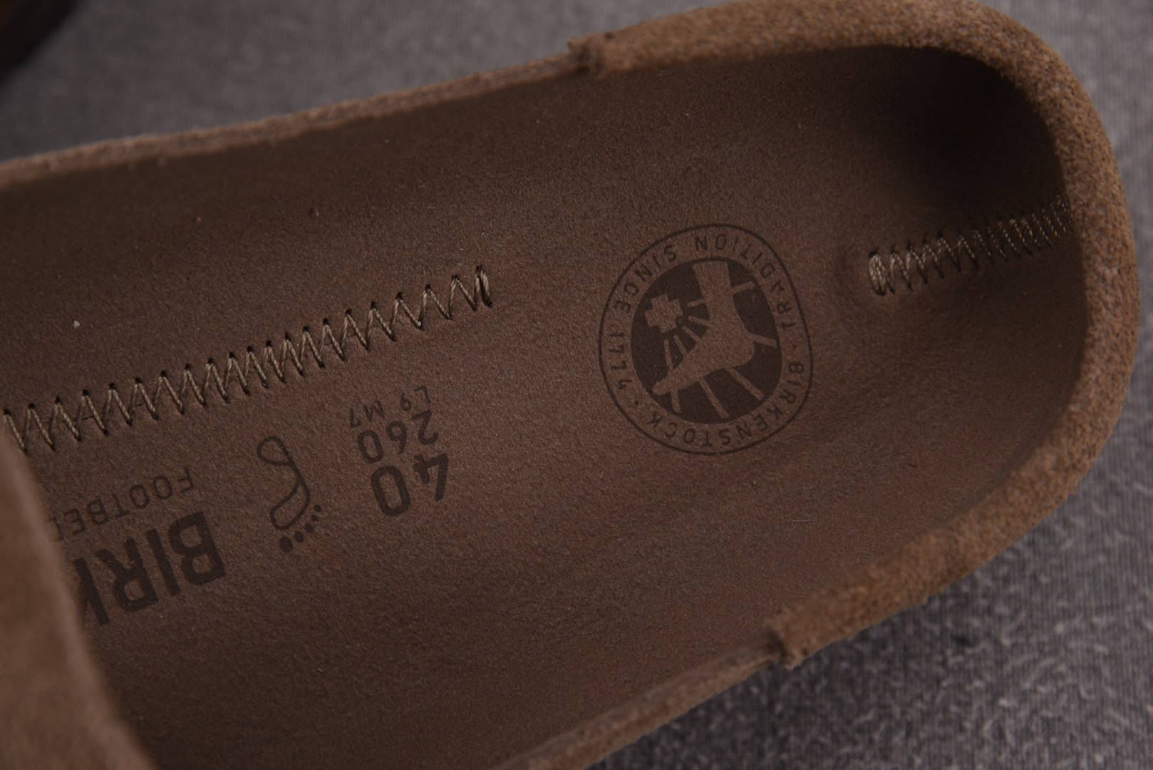 博肯 尺码36-45

纯原出品-Birkenstock Naples Coffee 咖啡色 YZ022