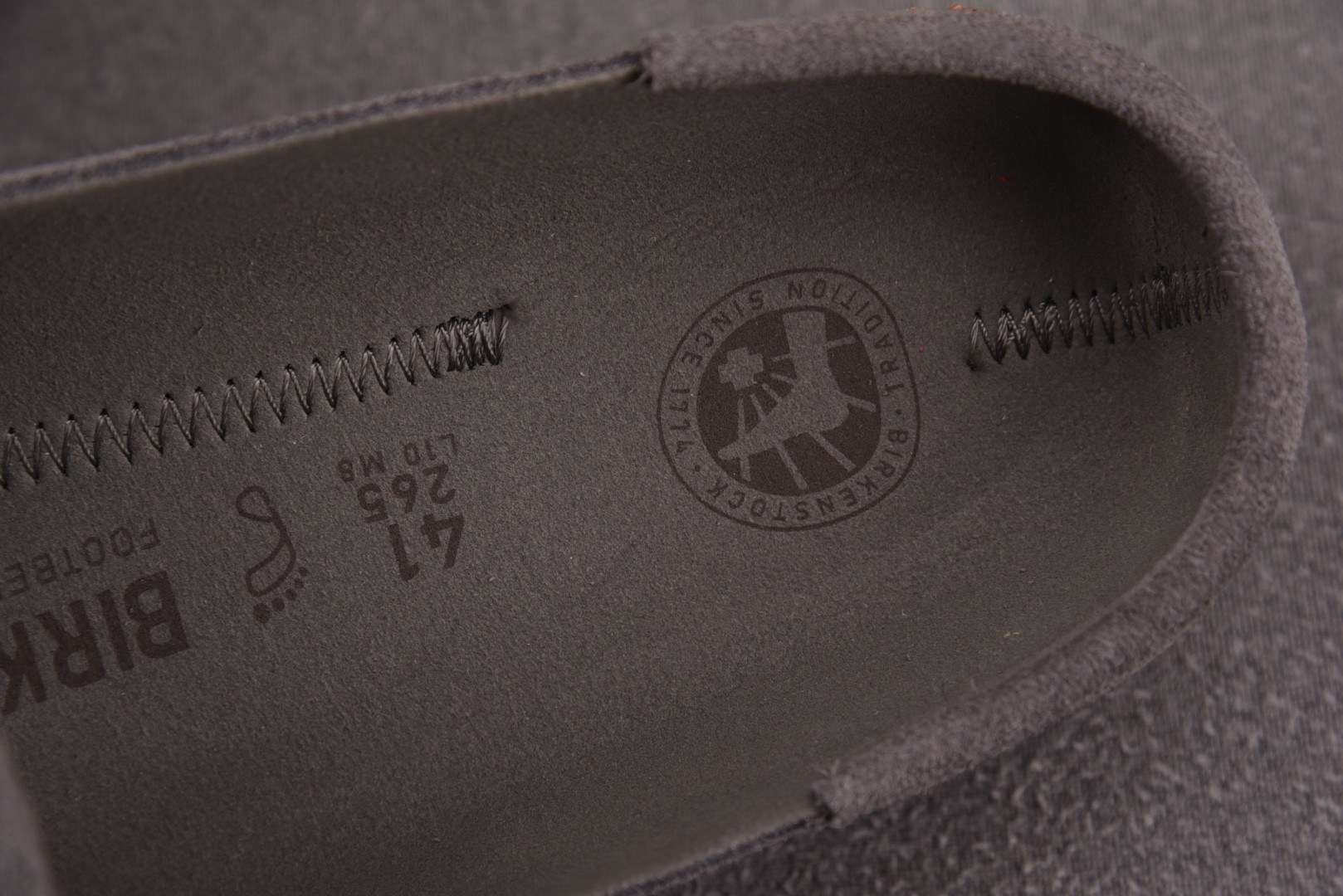 博肯 尺码36-45

纯原出品-Birkenstock Naples Grey 灰色 YZ022
尺码