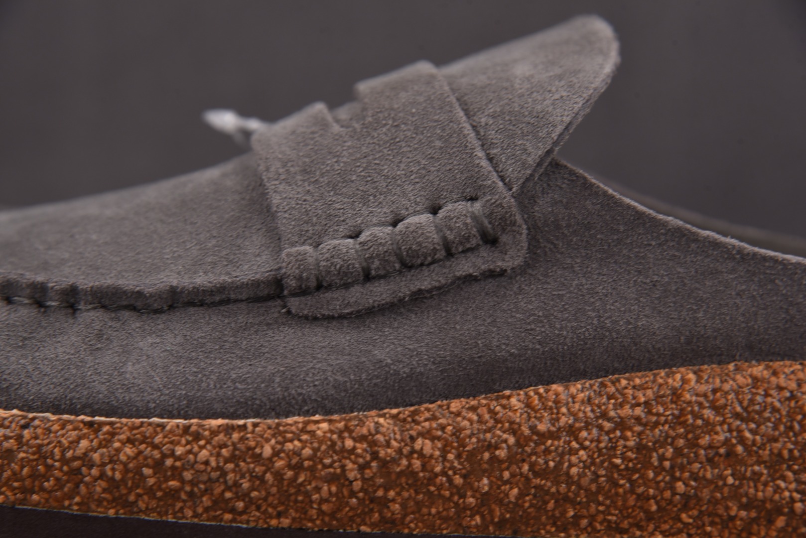 博肯 尺码36-45

纯原出品-Birkenstock Naples Grey 灰色 YZ022
尺码