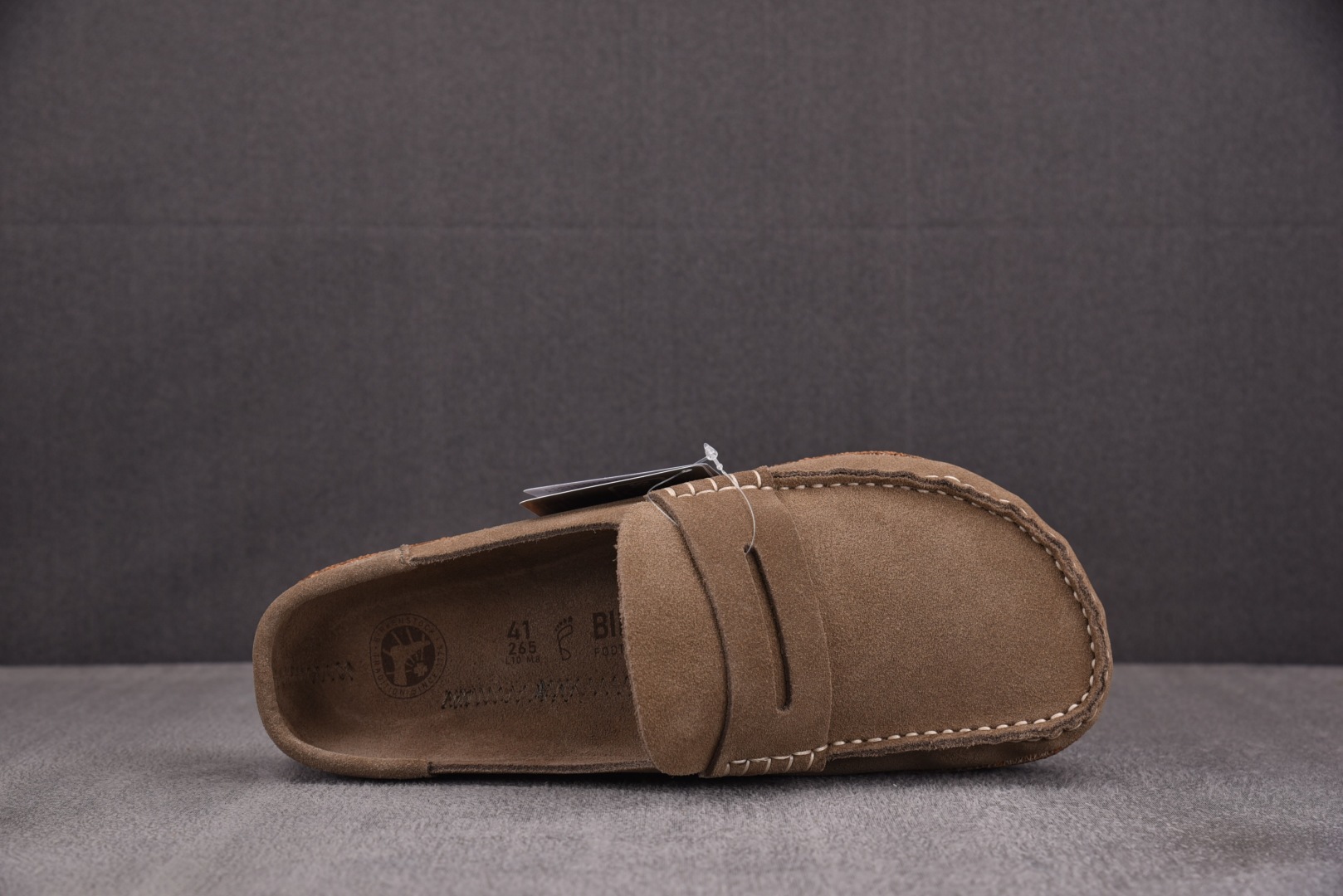 博肯 尺码36-45

纯原出品-Birkenstock Naples Taupf 棕色 YZ022
尺