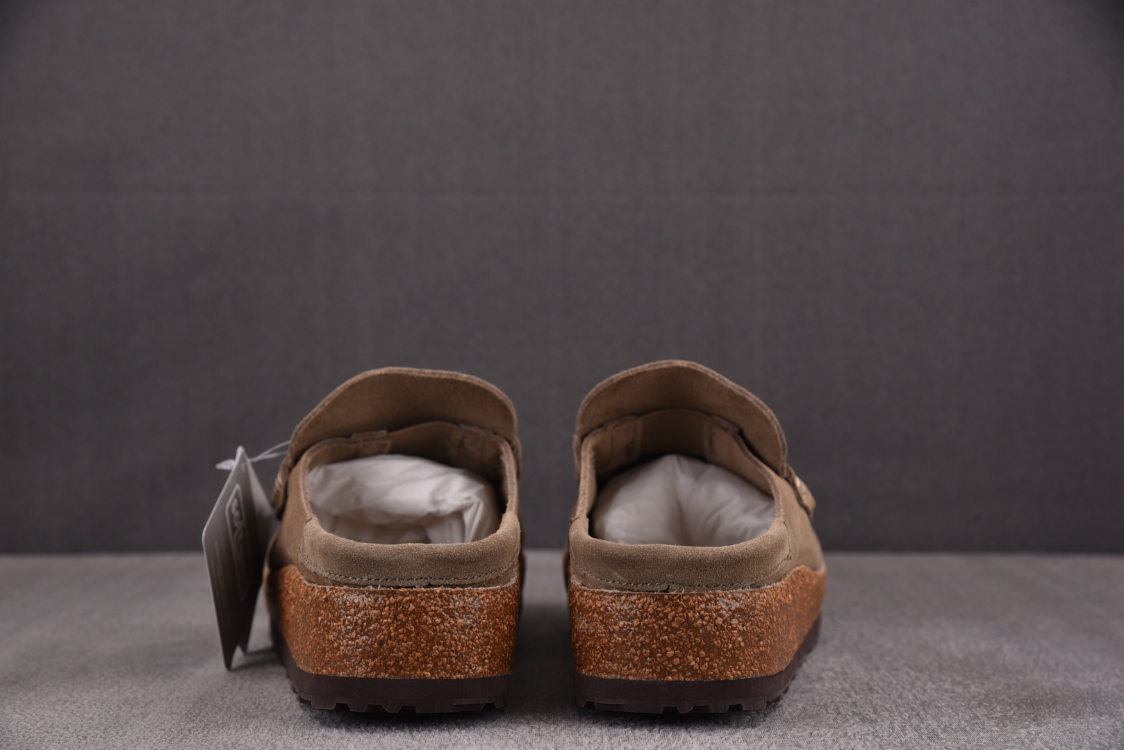 博肯 尺码36-45

纯原出品-Birkenstock Naples Taupf 棕色 YZ022
尺