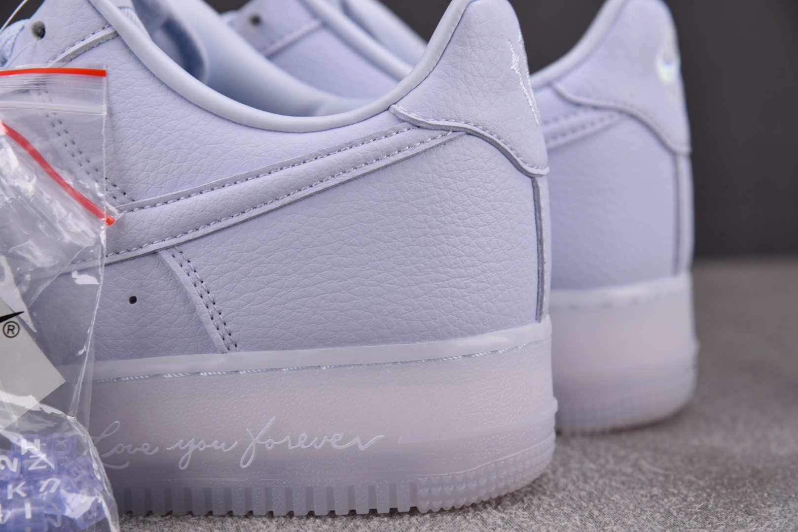 AF1 尺码36-45

纯原版出品-Air Force 1'07 Low 空军一号低帮休闲板鞋 CZ8