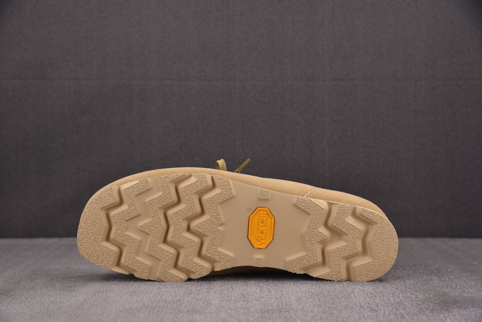 乐福 尺码36-45

纯原出品-Clarks 其乐 Wallebee 老钱风 乐福风格袋鼠鞋 YZ02