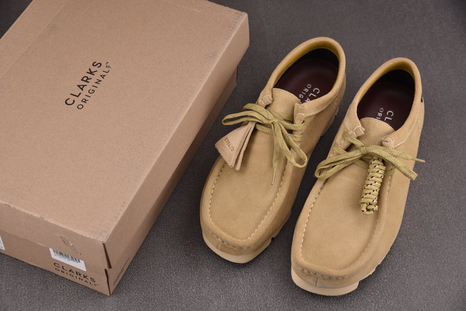 乐福 尺码36-45

纯原出品-Clarks 其乐 Wallebee 老钱风 乐福风格袋鼠鞋 YZ02