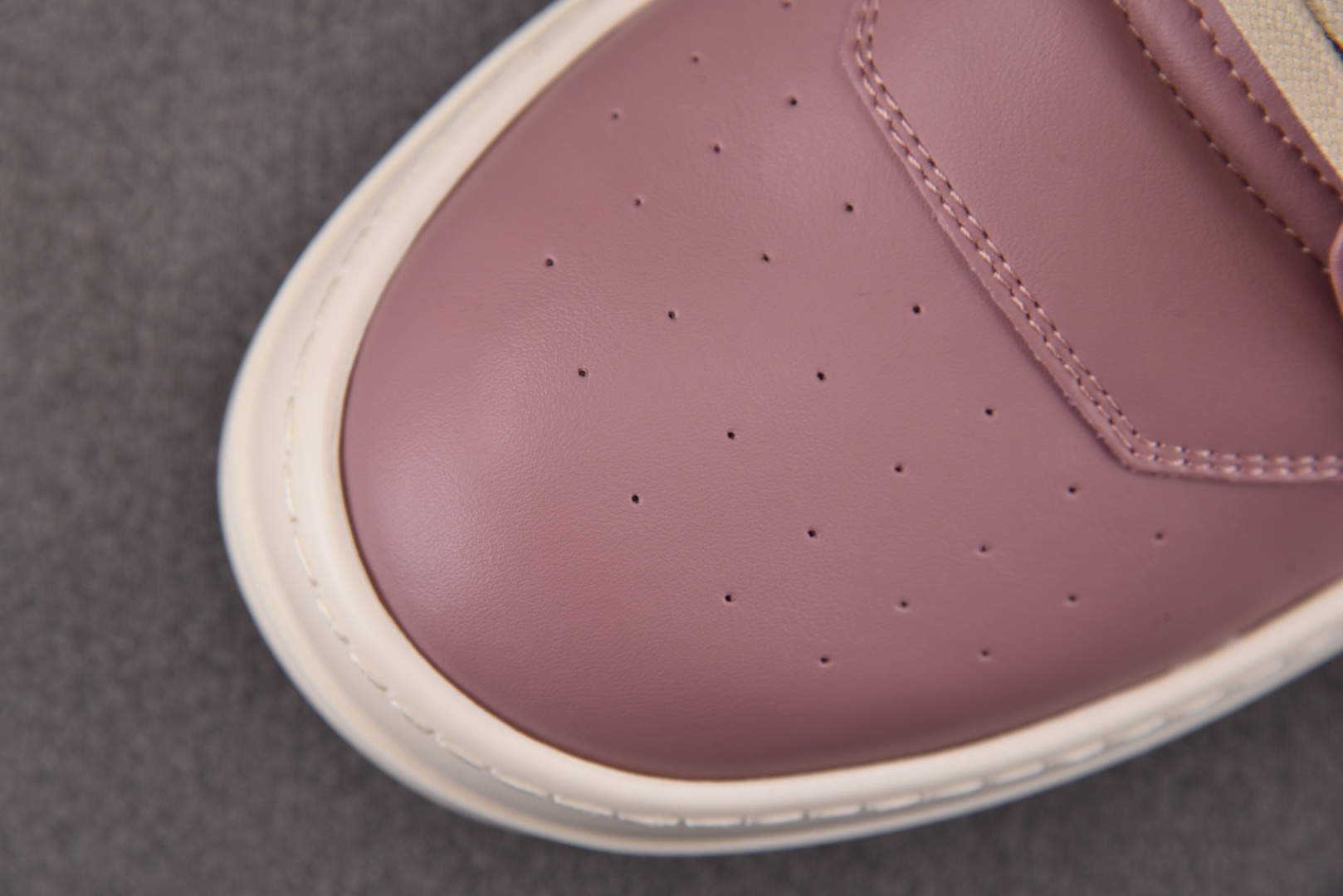 欧文斯 尺码36-45

纯原出品-RICK OWENSRO Geobasket RO欧文斯Rickow