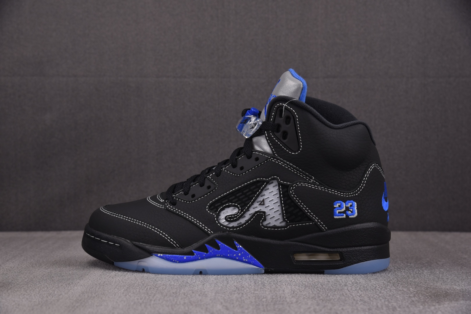 AJ5 尺码40-47.5

纯原出品-Air Jordan 5 Retro Awake NY Blac