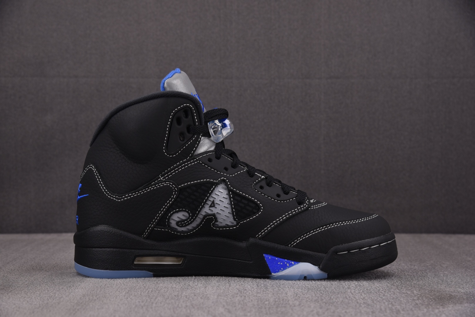 AJ5 尺码40-47.5

纯原出品-Air Jordan 5 Retro Awake NY Blac