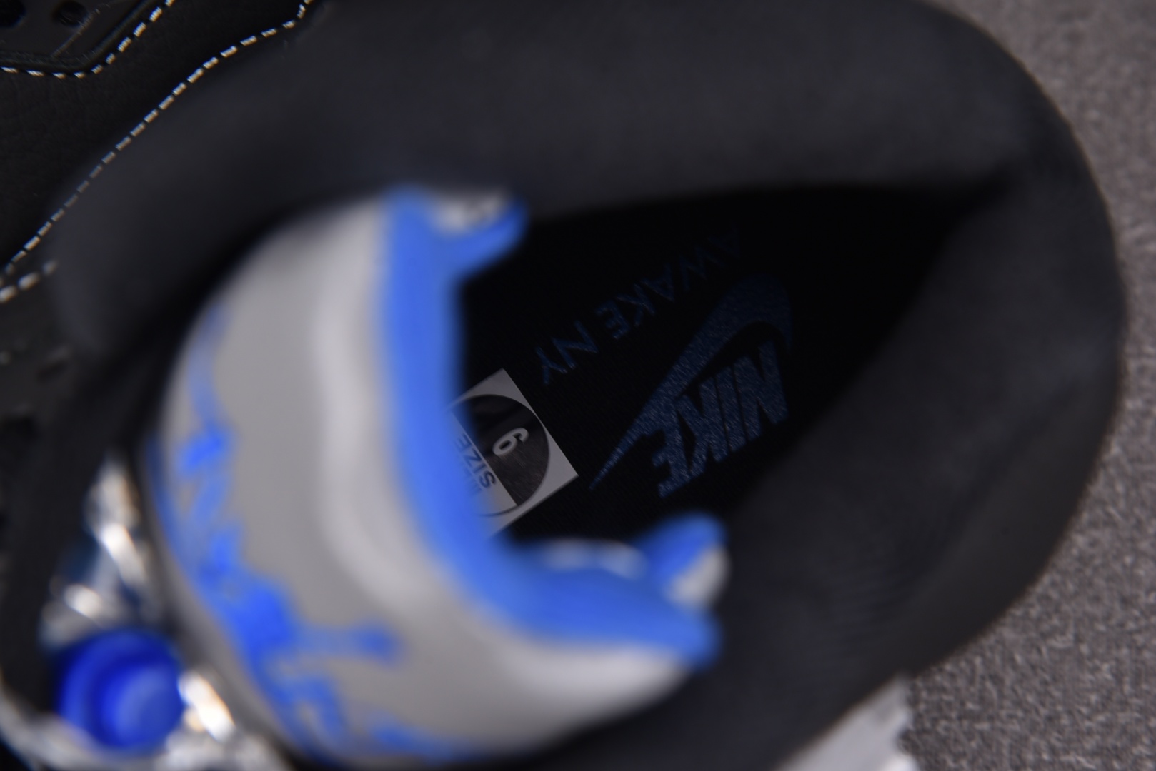 AJ5 尺码40-47.5

纯原出品-Air Jordan 5 Retro Awake NY Blac