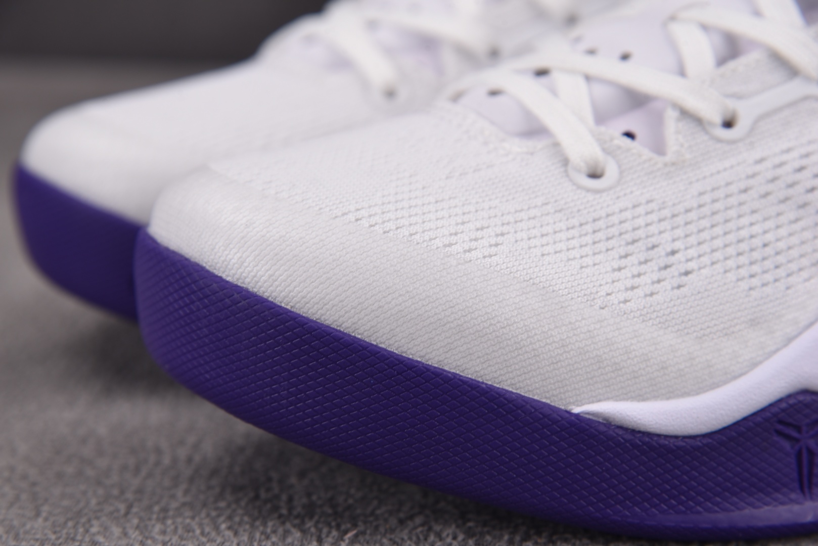 科比8 尺码40-48.5

纯原出品-Kobe 8 Protro Whit Court Purple 