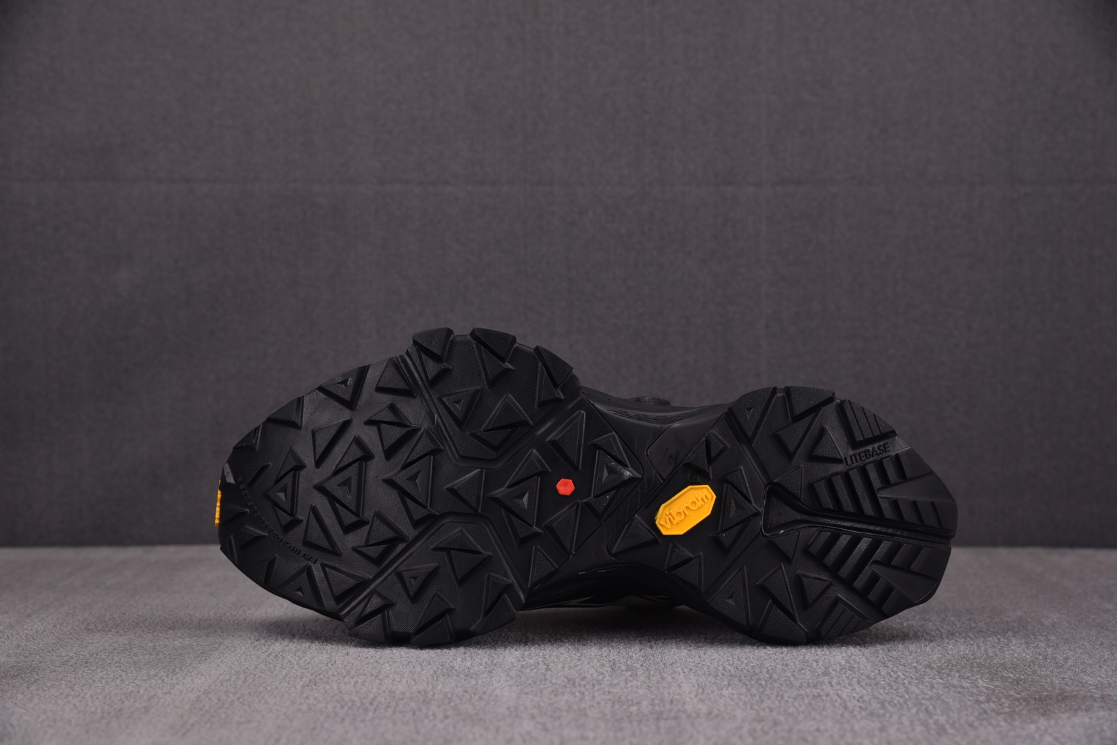 凯乐 尺码36-45

纯原出品-Kailas Fuga Du Boa 凯乐石登山鞋 白黑 KSA YZ