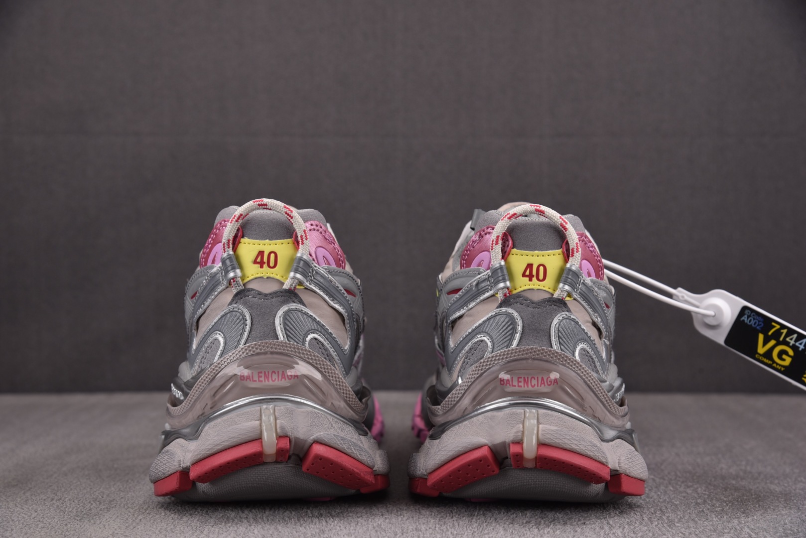 巴黎 尺码35-46

纯原出品-Balenciaga Runner.2 Nylon 巴黎世家8.0 老