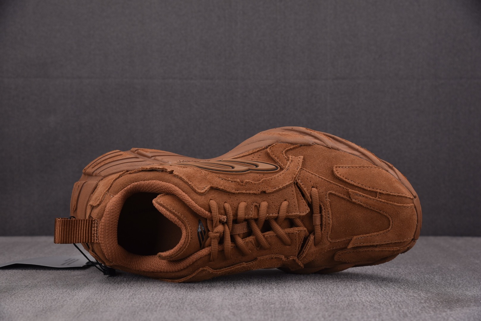 巴黎 尺码36-45

纯原版出品-Balenciaga Monday Full Brown 全棕 YZ