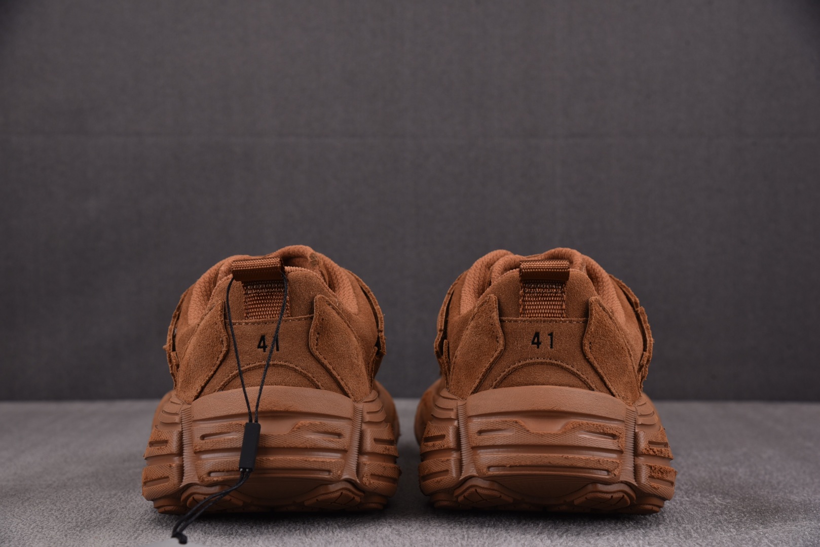 巴黎 尺码36-45

纯原版出品-Balenciaga Monday Full Brown 全棕 YZ