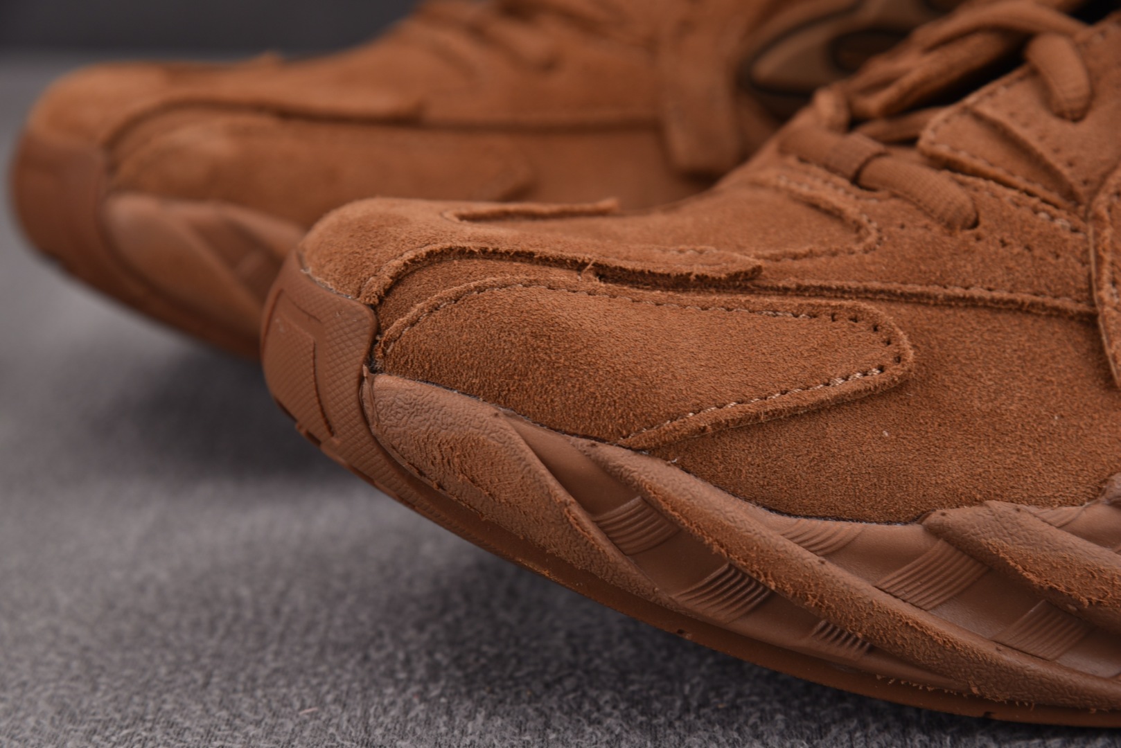 巴黎 尺码36-45

纯原版出品-Balenciaga Monday Full Brown 全棕 YZ