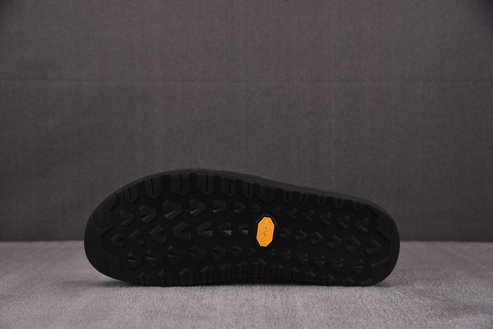 始祖鸟 尺码39-45

纯原出品-ArcTeryx  kragg 始祖鸟新款一脚蹬两穿休闲鞋户外运动鞋