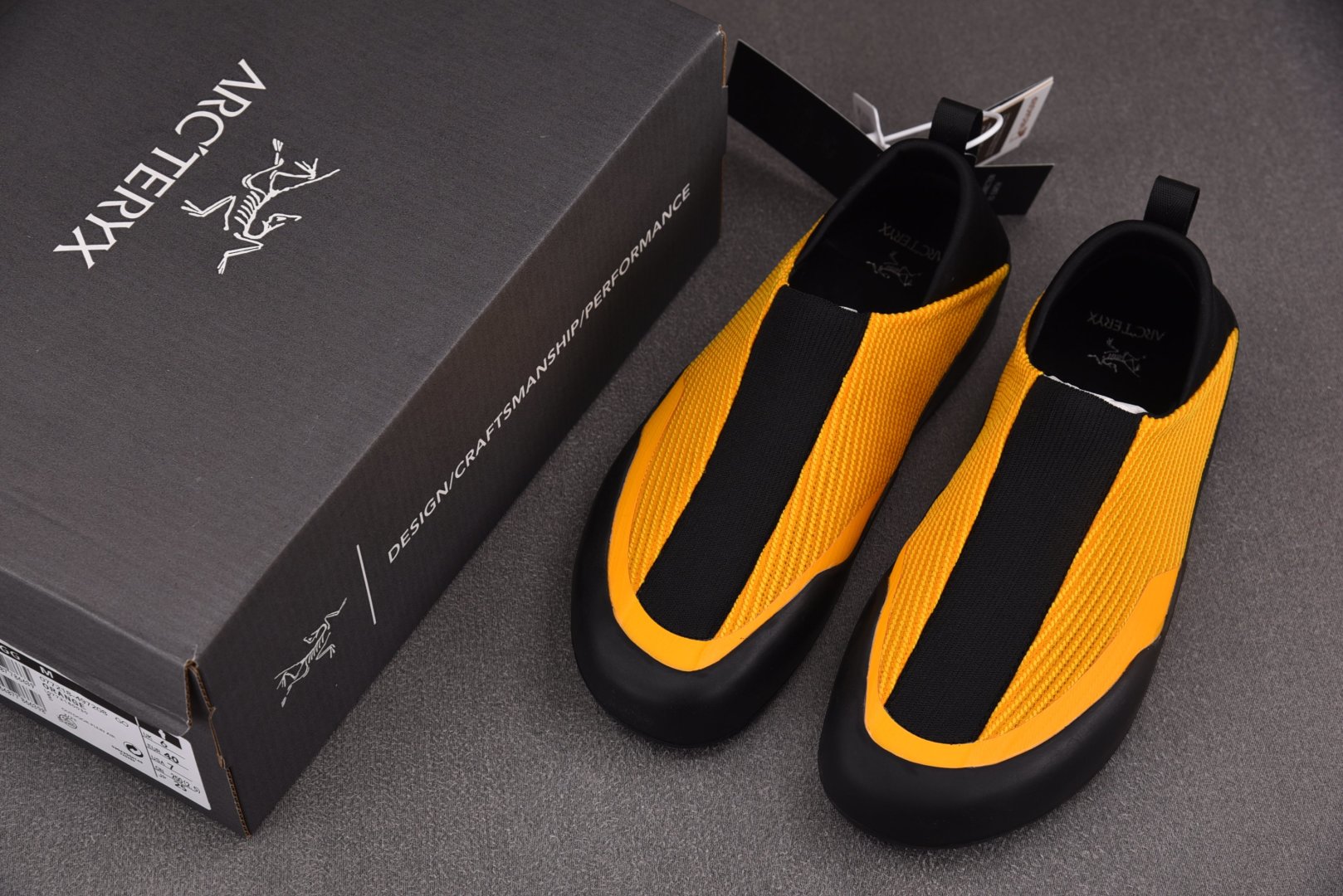 始祖鸟 尺码39-45

纯原出品-ArcTeryx  kragg 始祖鸟新款一脚蹬两穿休闲鞋户外运动鞋