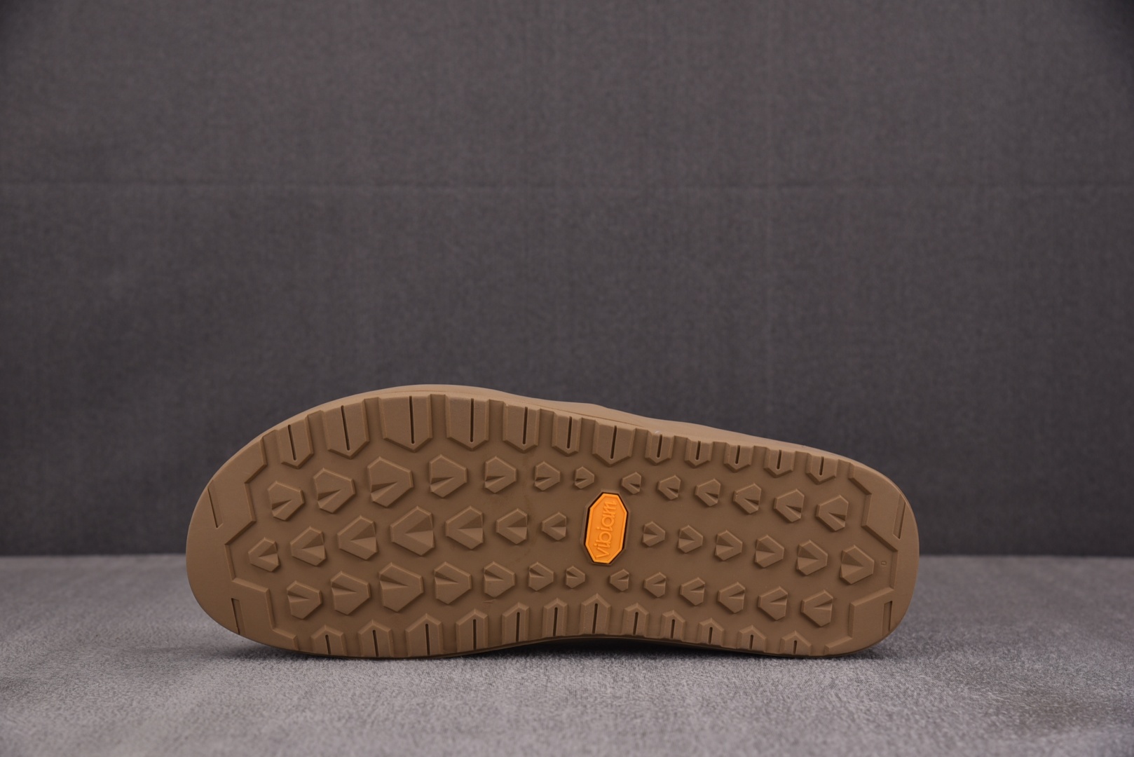始祖鸟 尺码39-45

纯原出品-ArcTeryx  kragg 始祖鸟新款一脚蹬两穿休闲鞋户外运动鞋