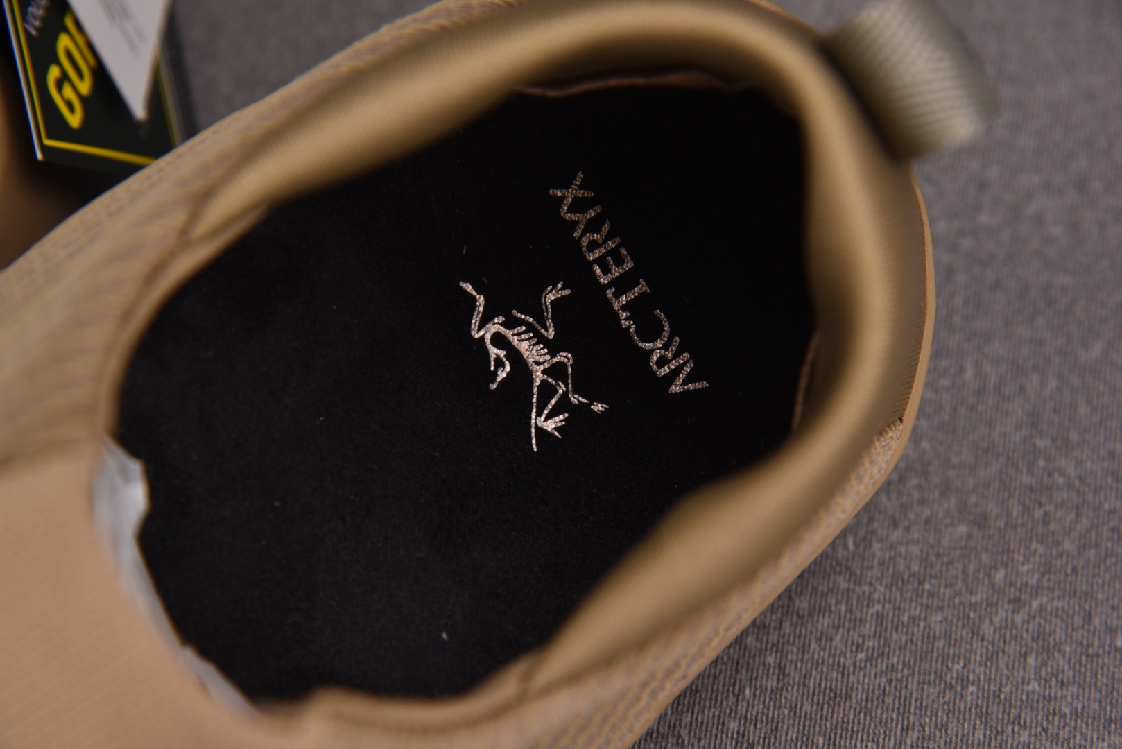始祖鸟 尺码39-45

纯原出品-ArcTeryx  kragg 始祖鸟新款一脚蹬两穿休闲鞋户外运动鞋