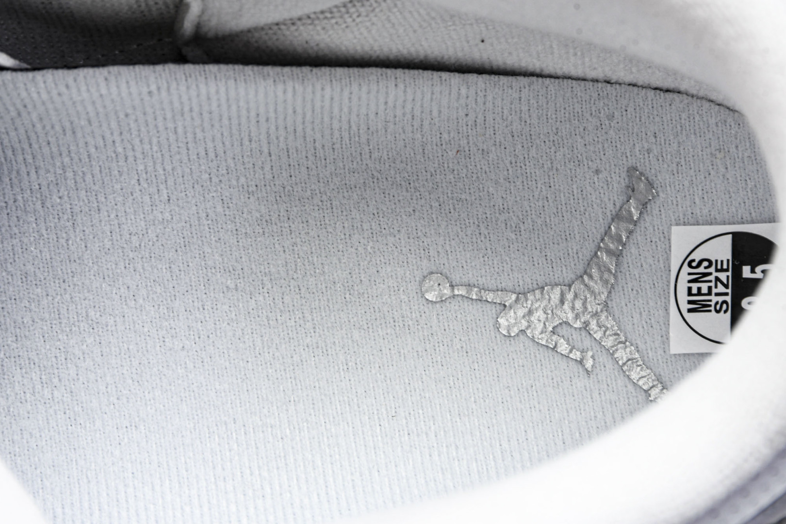 AJ3白猫 尺码40-47.5

纯原出品-Air Jordan 3 Retro Pure Money 