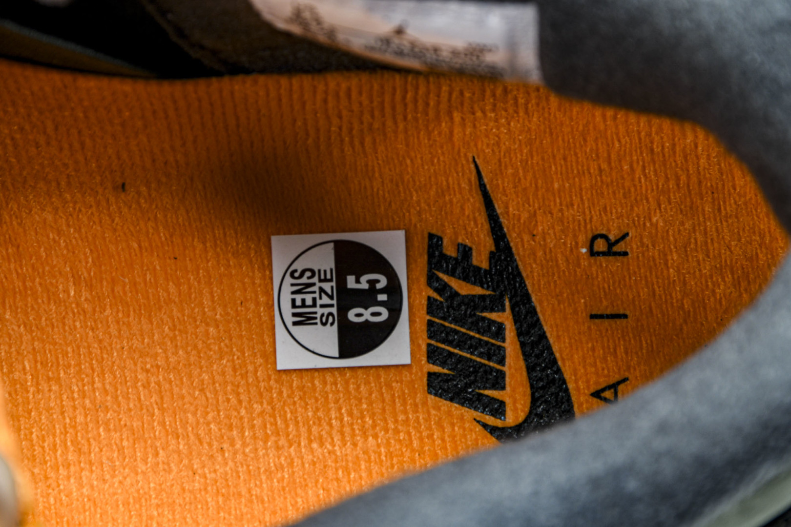 AJ4 军绿 尺码40-48.5

纯原出品-Air Jordan 4 Retro OG SP Unde
