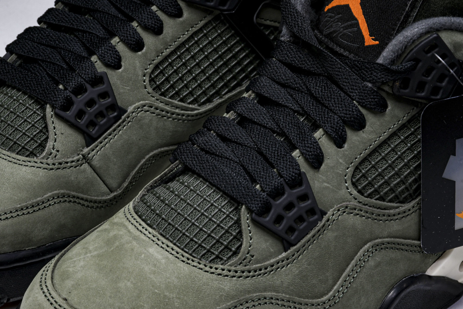 AJ4 军绿 尺码40-48.5

纯原出品-Air Jordan 4 Retro OG SP Unde