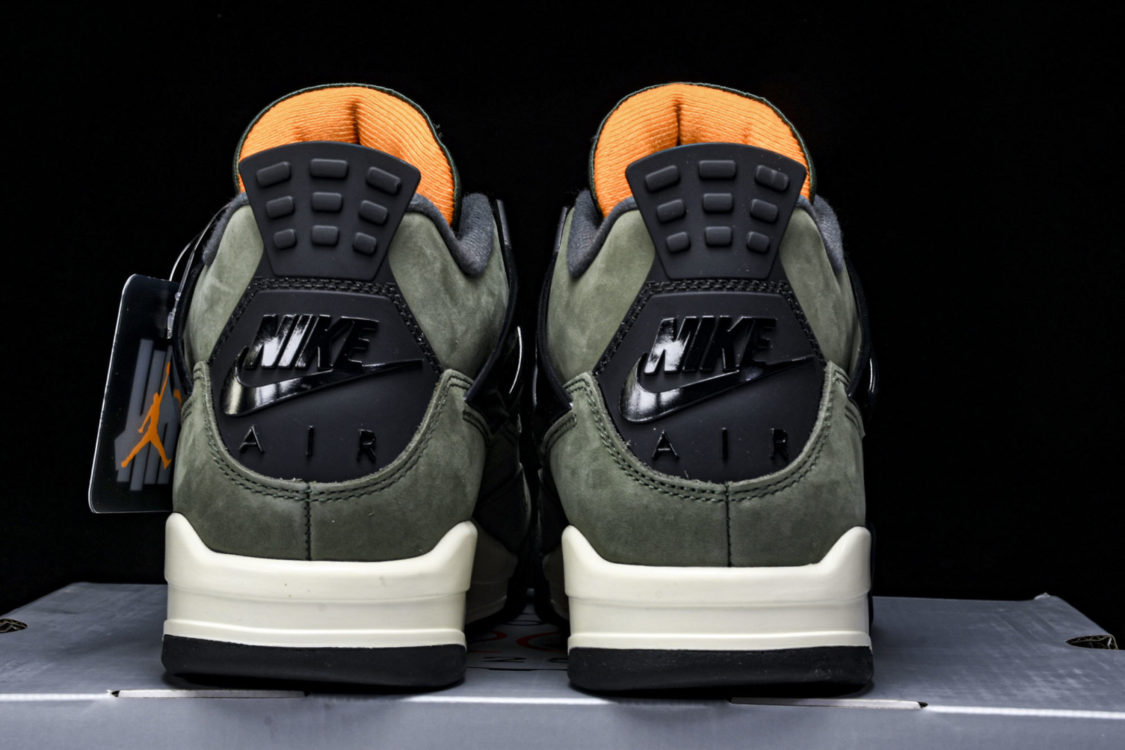 AJ4 军绿 尺码40-48.5

纯原出品-Air Jordan 4 Retro OG SP Unde