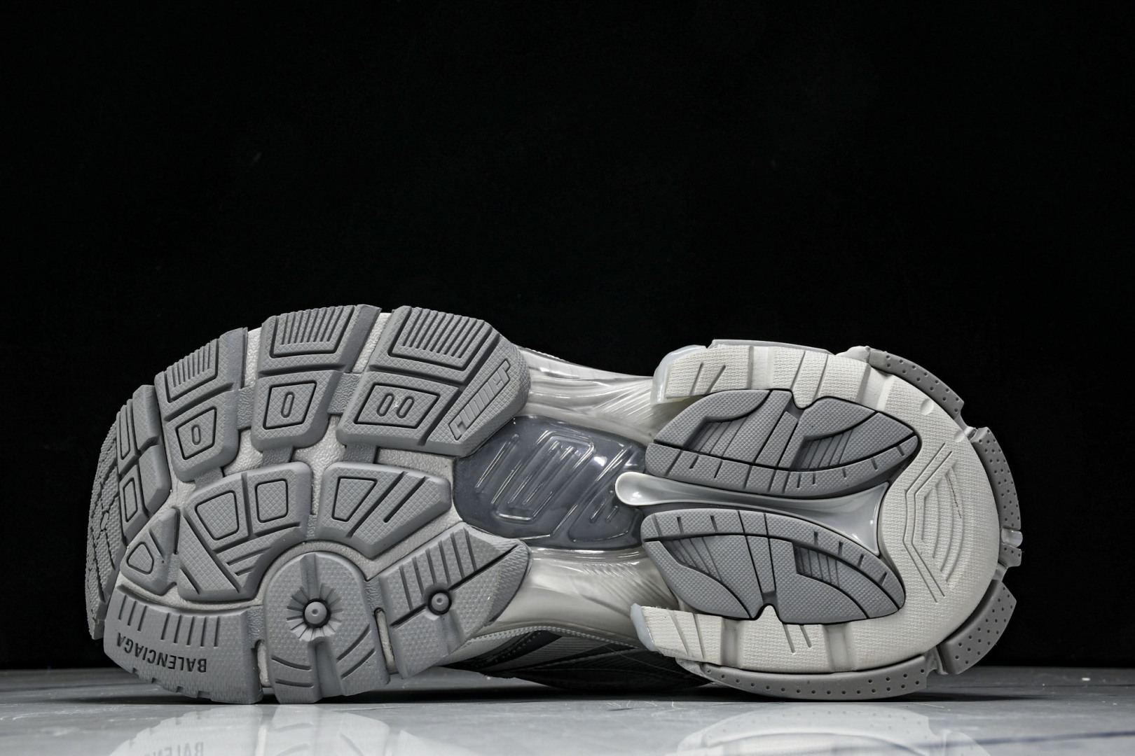 巴黎 尺码35-46

纯原版出品-Balenciaga Runner.2 Nylon 巴黎世家8.0 
