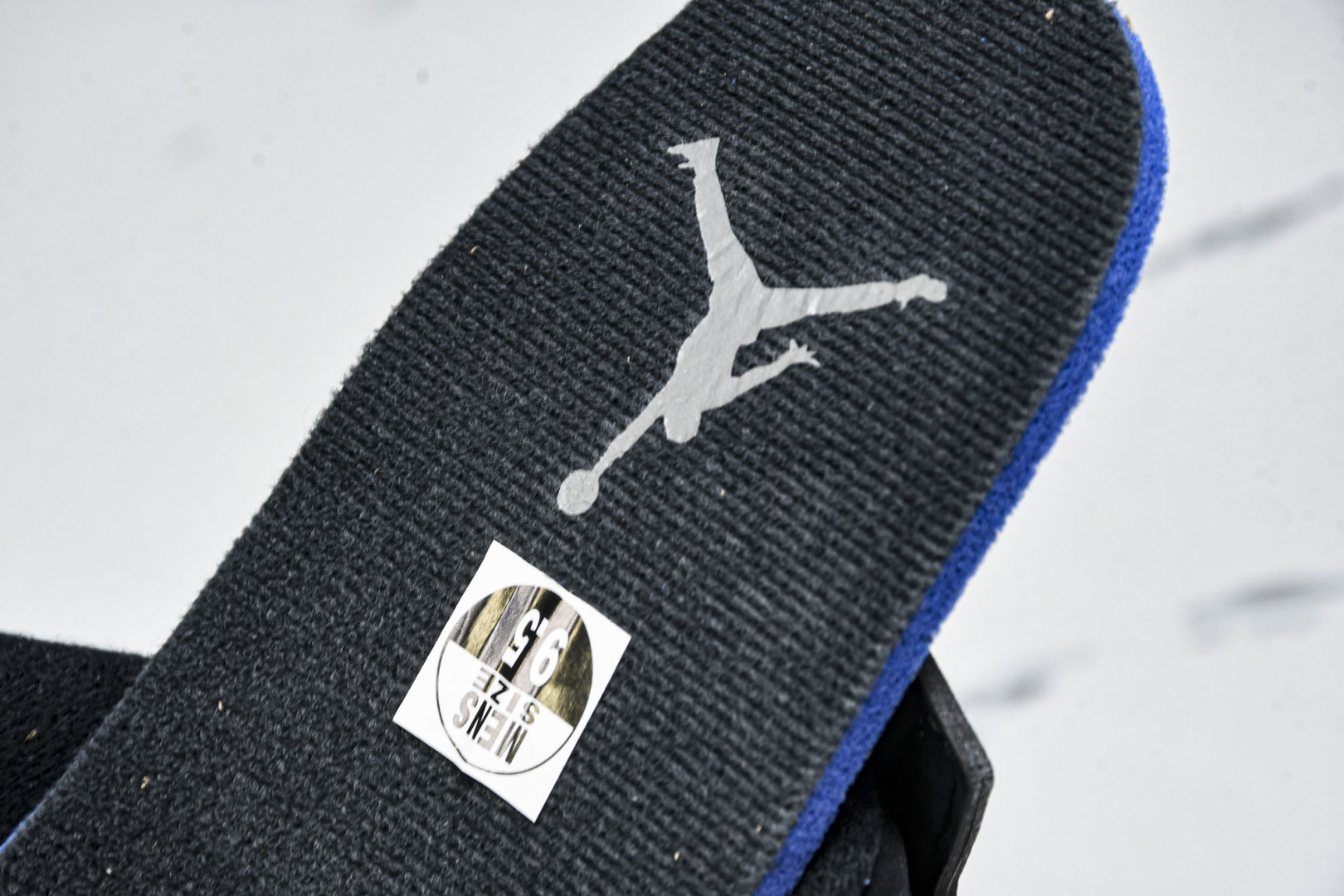 AJ4黑猫 尺码40-47.5

纯原版出品-Air Jordan 4 Black Cat AJ4 黑猫