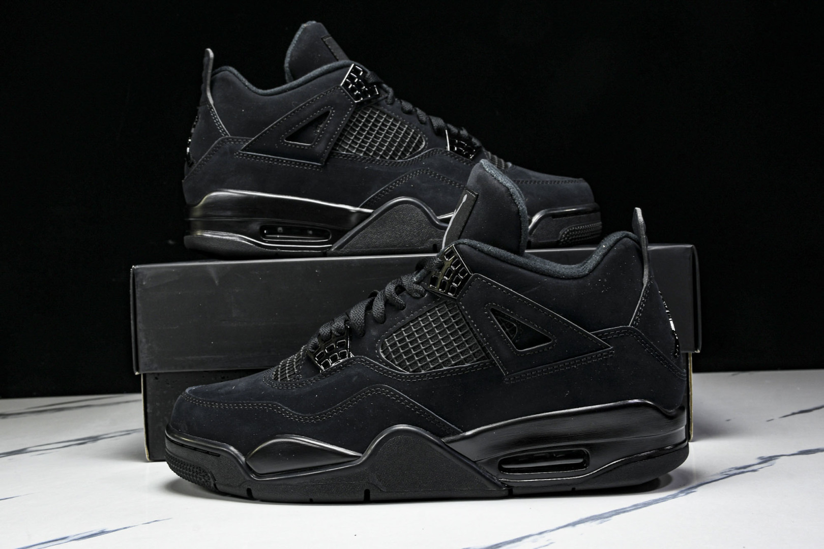 AJ4黑猫 尺码40-47.5

纯原版出品-Air Jordan 4 Black Cat AJ4 黑猫