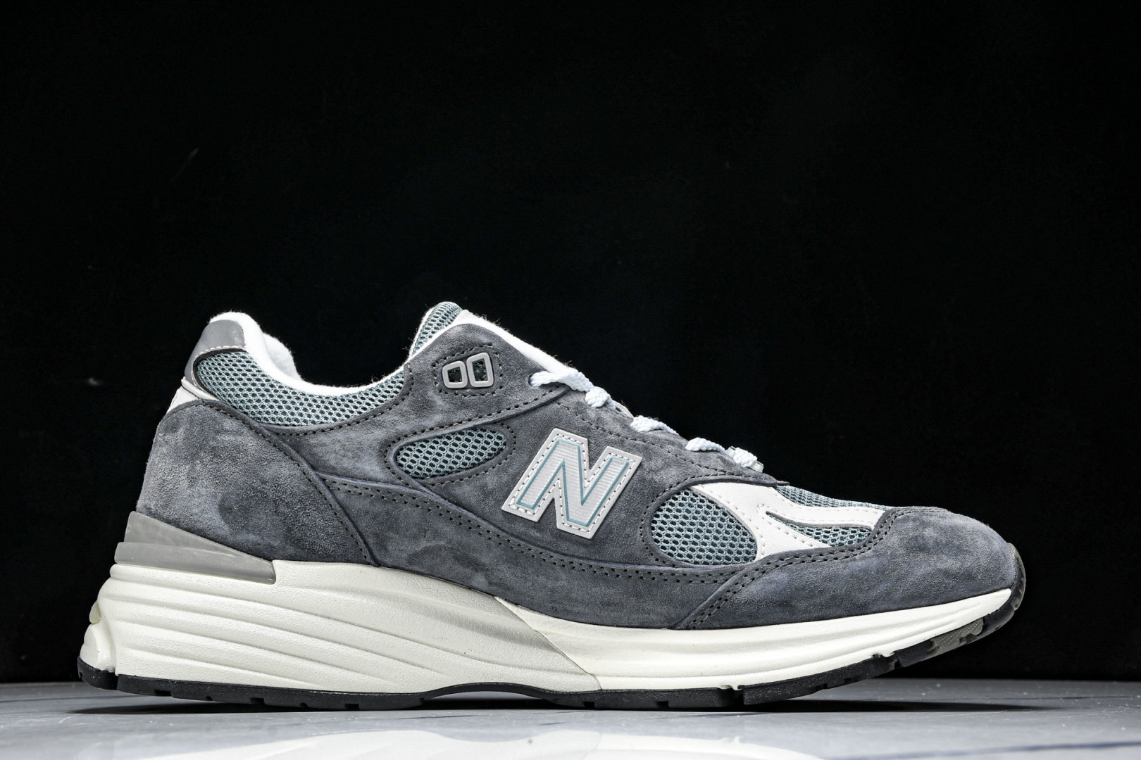NB991 尺码36-46.5

纯原版出品-New Balance NB 991V2 Made in 