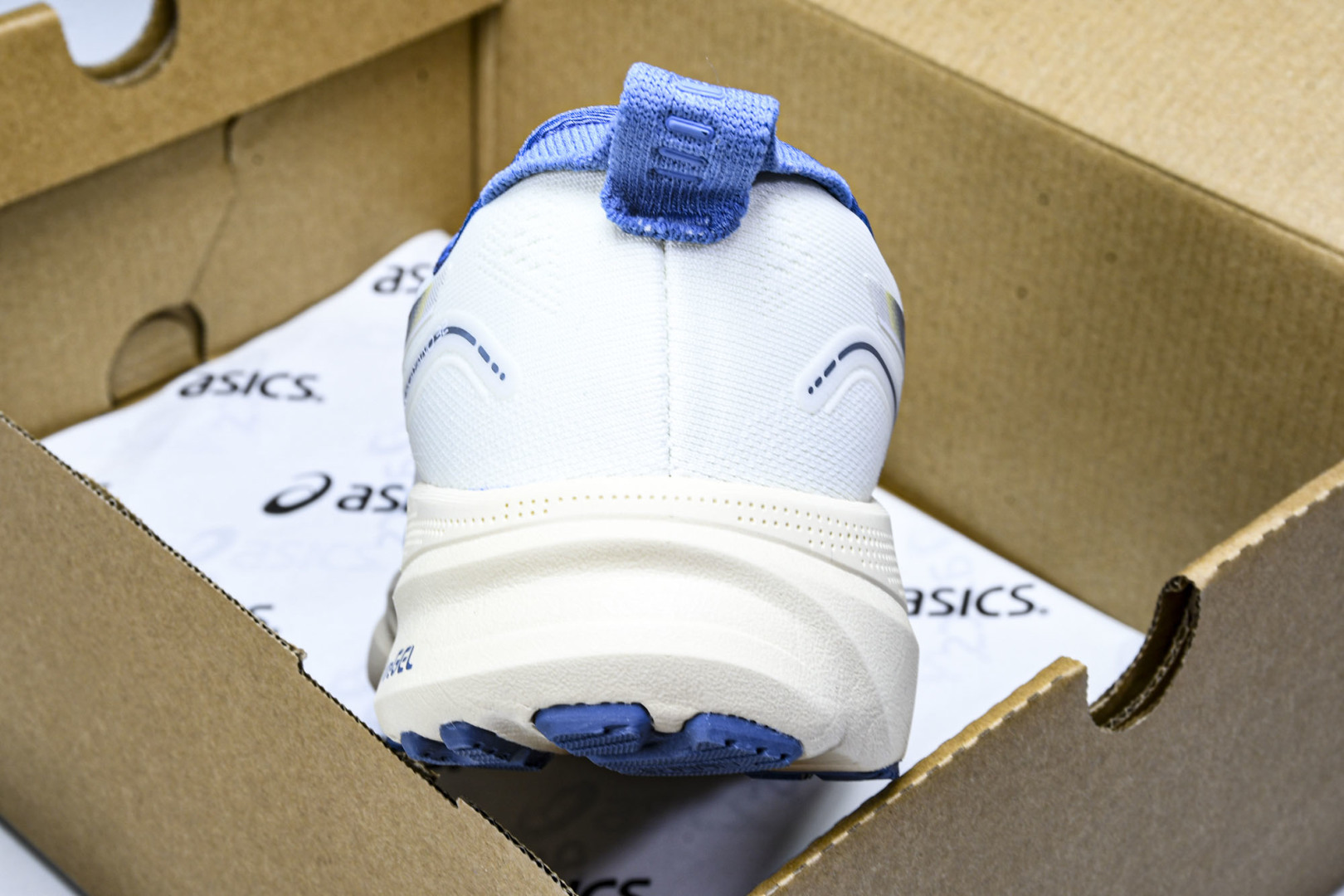   Asics Gel-Kayano 32代 运动休闲透气专业跑鞋 1012B829-012 尺寸 36