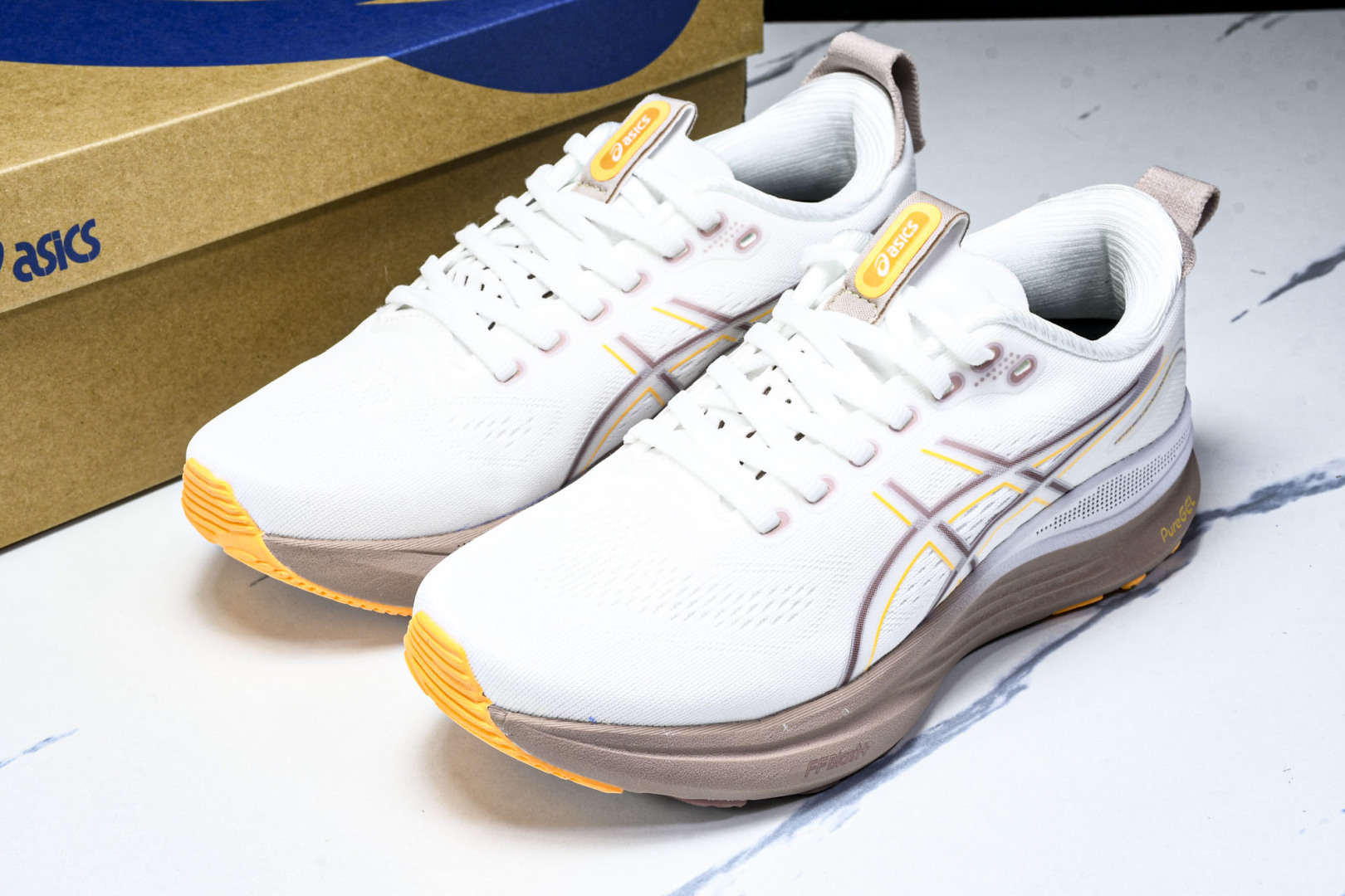  Asics Gel-Kayano 32代 运动休闲透气专业跑鞋 1012B838-101 尺寸 36 