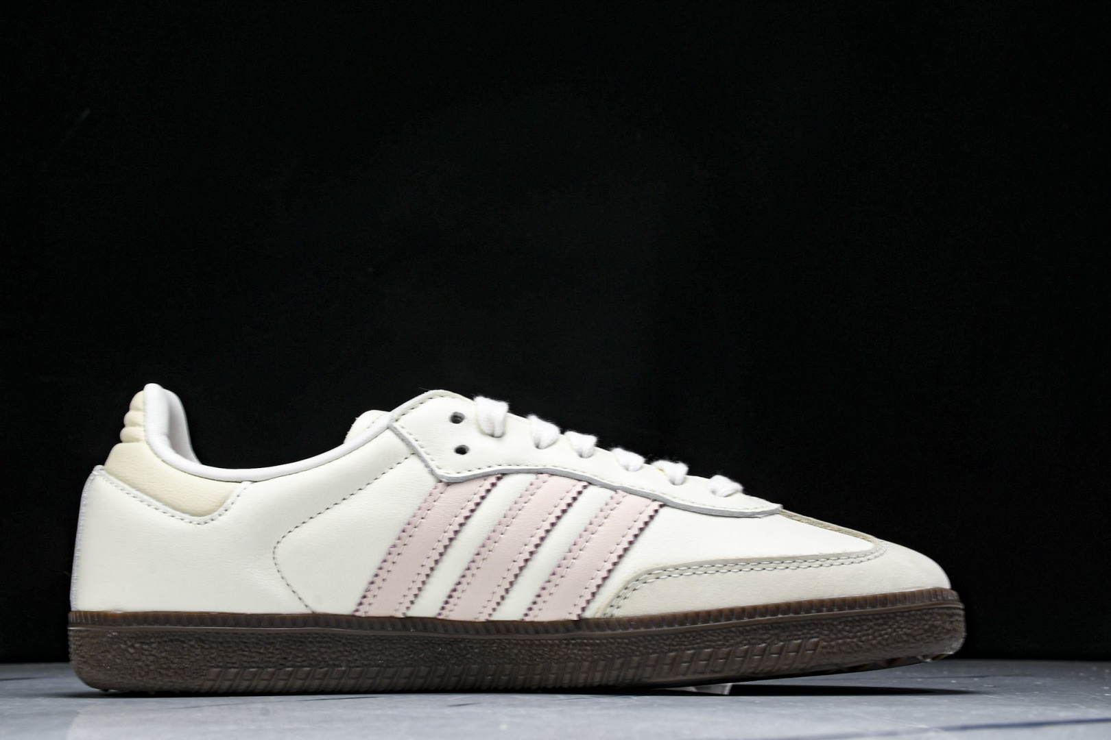  AD Originals 德训 三叶草 SAMBA OG W 男女休闲板鞋 IH2751 尺寸 36 