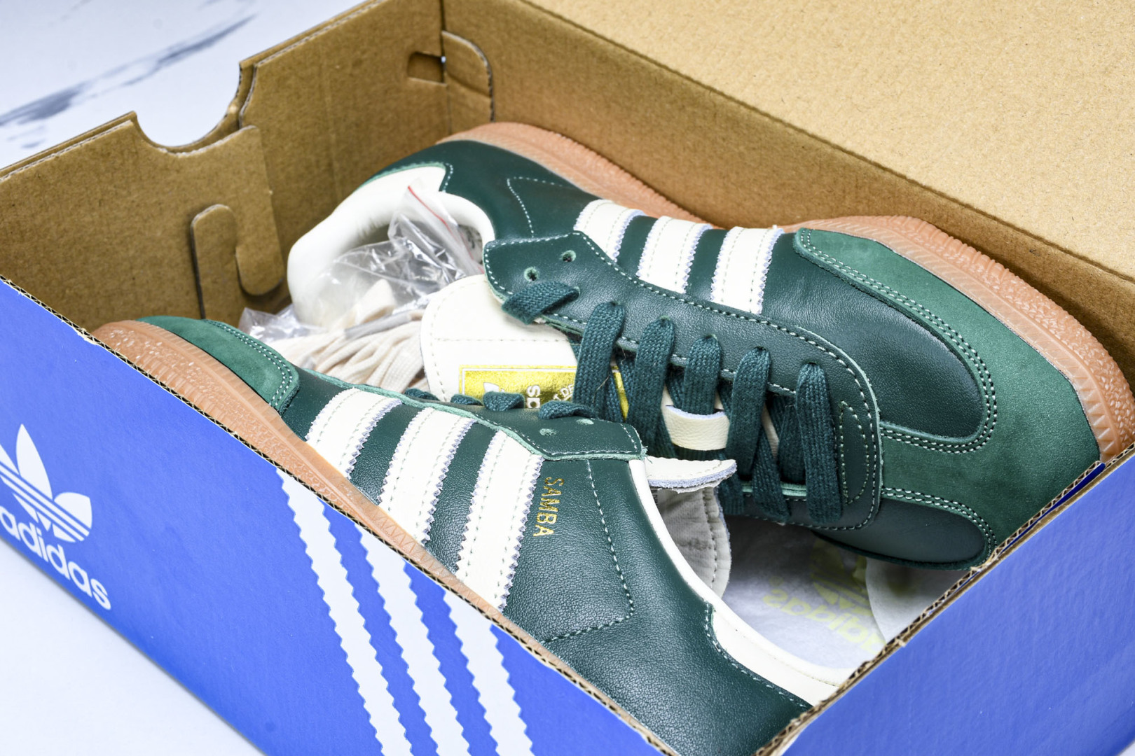  AD Originals 德训 三叶草 SAMBA OG W 男女休闲板鞋 JI3215 尺寸 36 