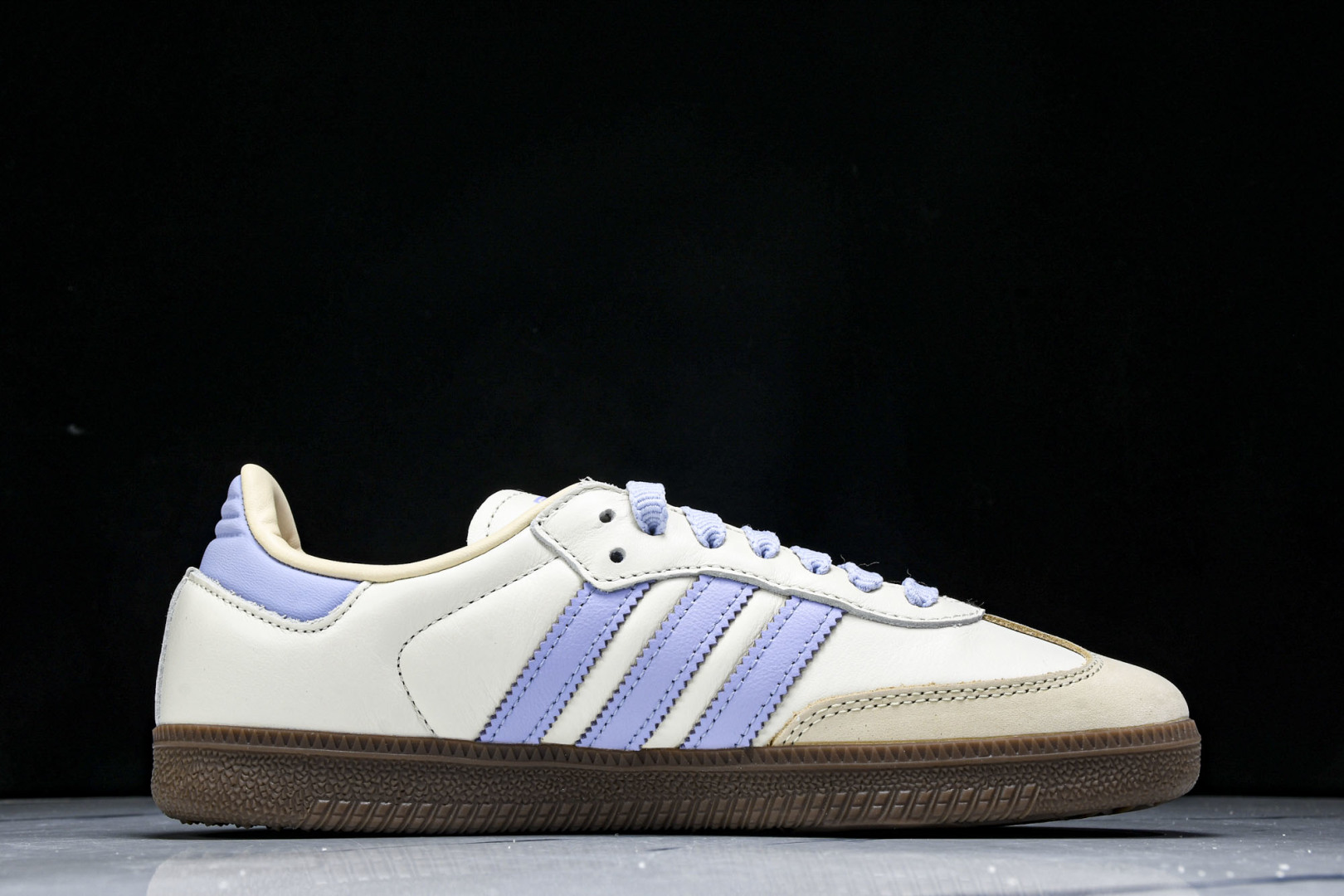  AD Originals 德训 三叶草 SAMBA OG W 女休闲板鞋 JI2678 尺寸 36 3