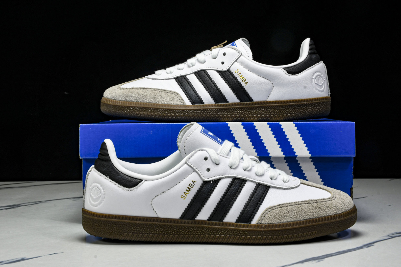  AD Originals 德训 三叶草 SAMBA VEGAN 男女休闲板鞋 FW2427 尺寸 36